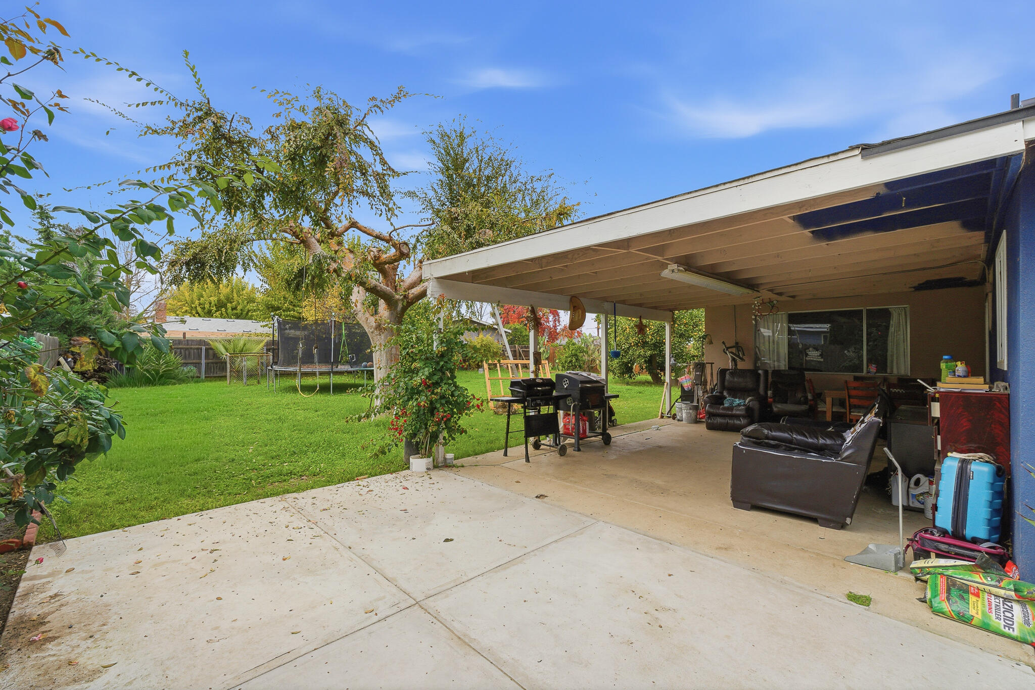 1705 S Bradley St, Visalia, CA 93292