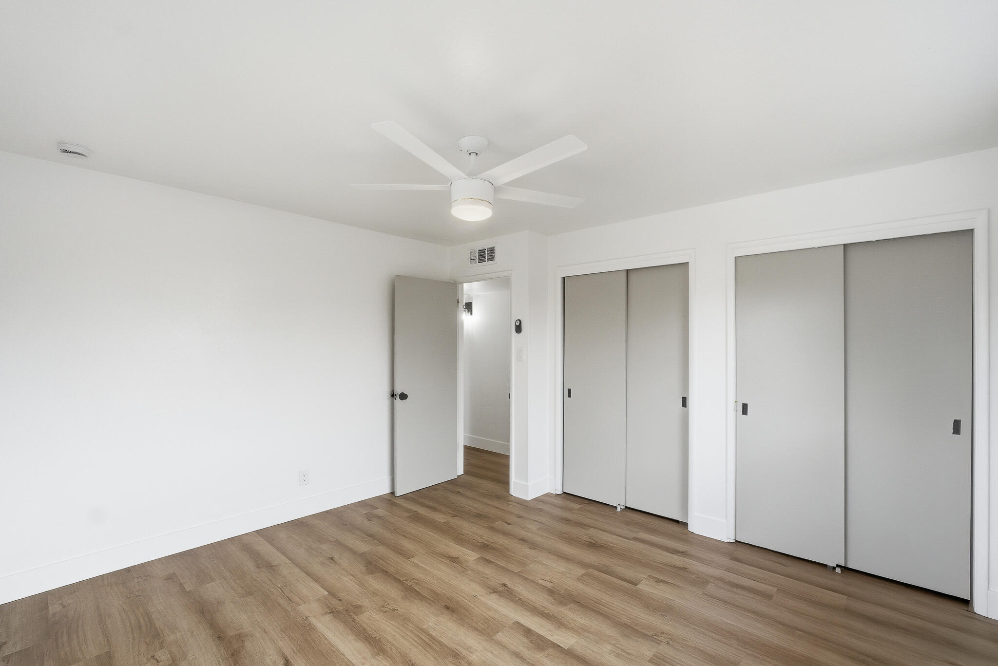 524 E Cypress Ave, Visalia, CA 93292