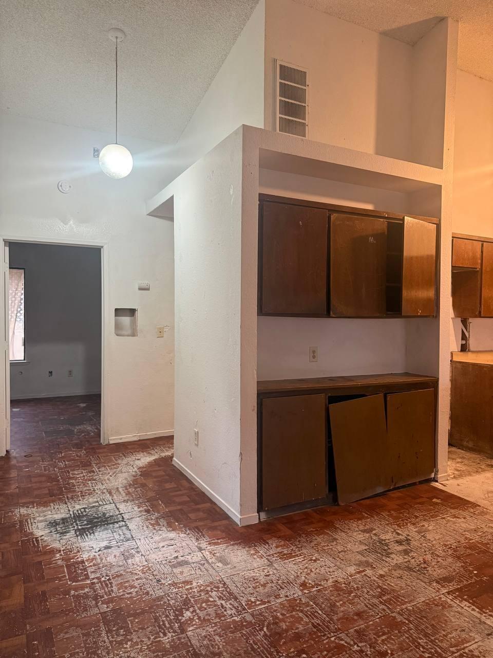 1644 N Tipton St, Visalia, CA 93292