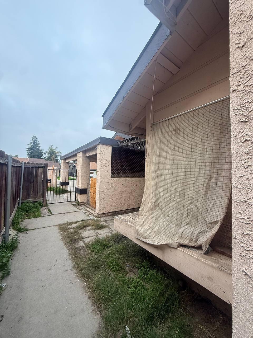 1644 N Tipton St, Visalia, CA 93292