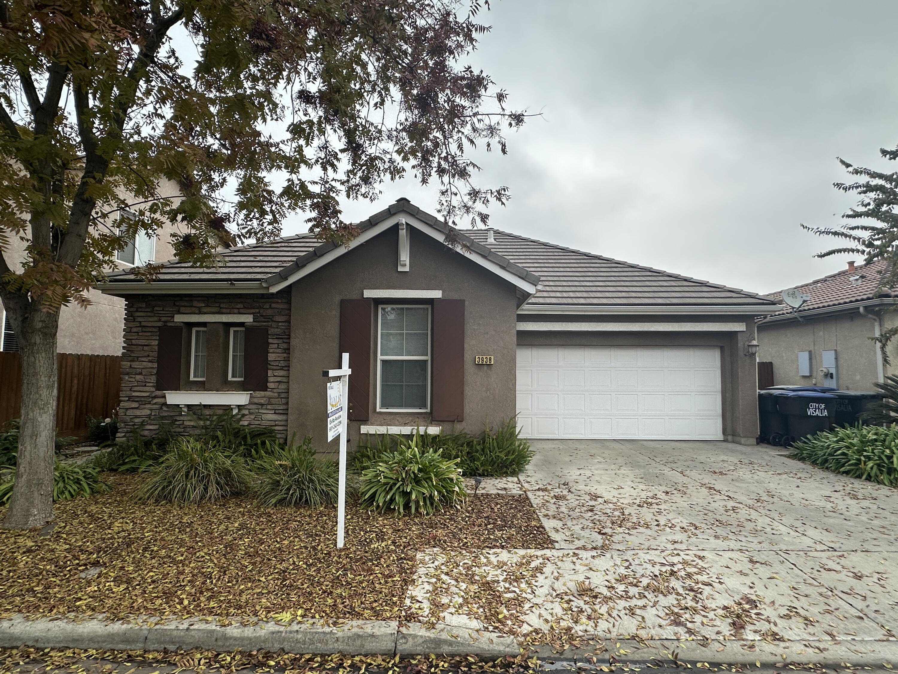 3938 W Flagstaff Ave, Visalia, CA 93291