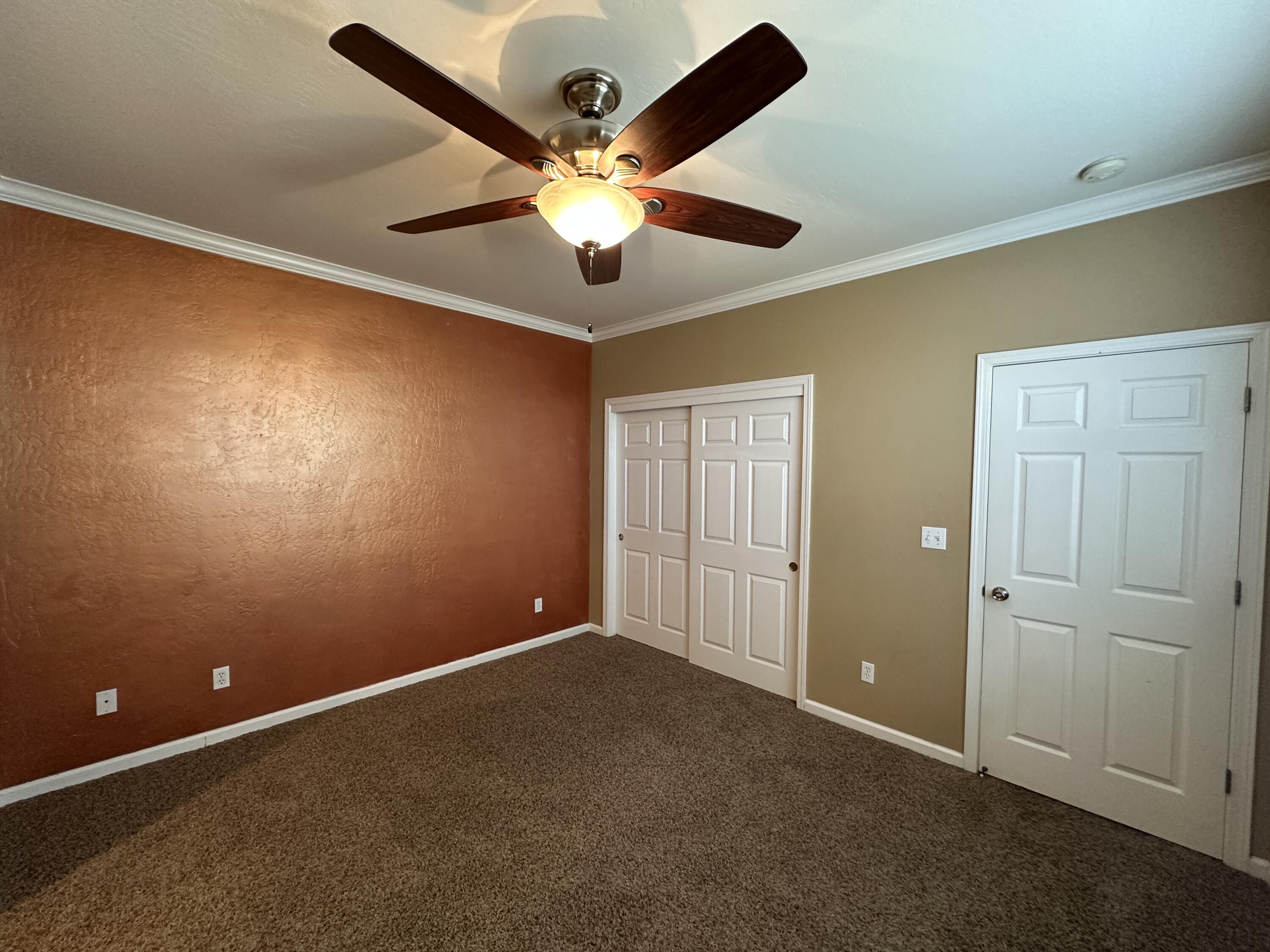 3938 W Flagstaff Ave, Visalia, CA 93291