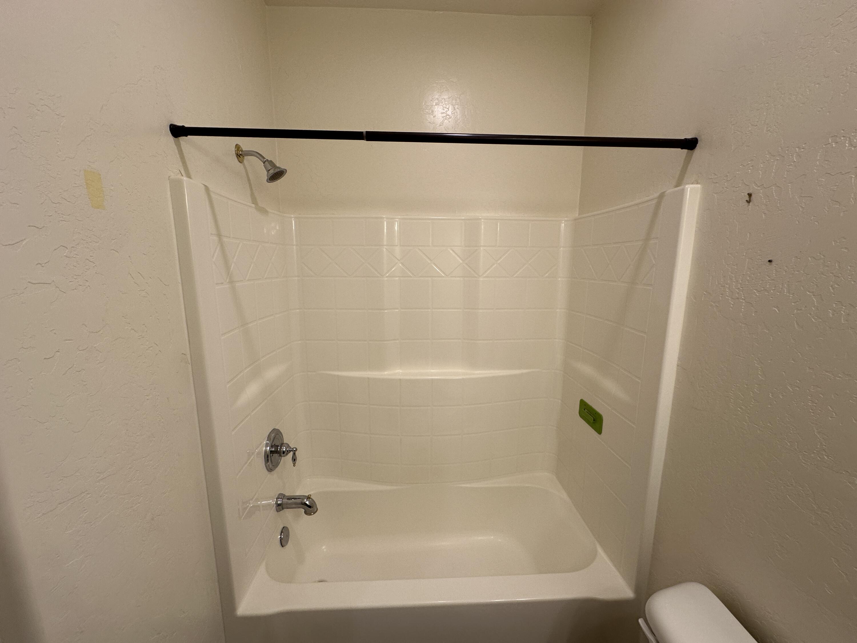 3938 W Flagstaff Ave, Visalia, CA 93291