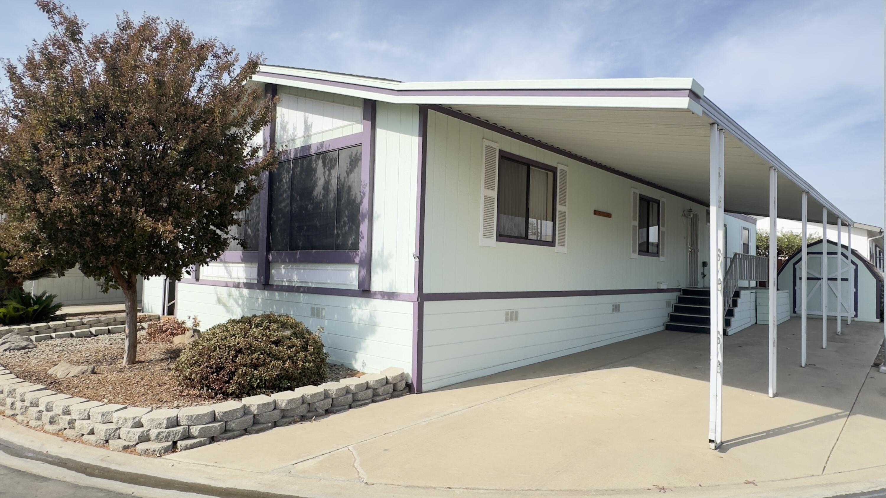 2459 N Oaks St #28, Tulare, CA 93274