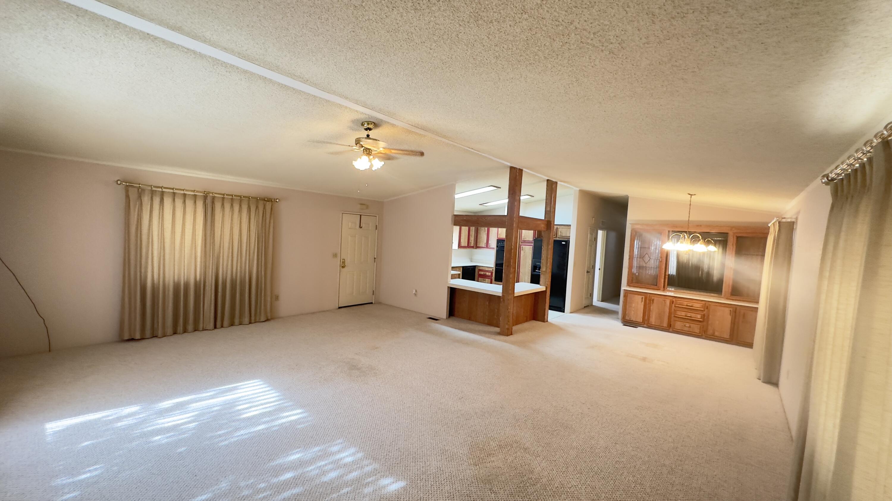 2459 N Oaks St #28, Tulare, CA 93274