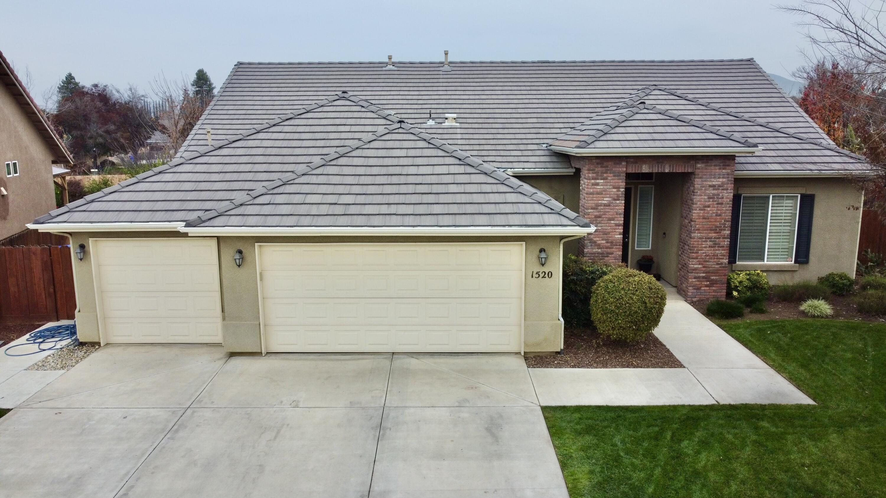 1520 W San Lucia Ave, Porterville, CA 93257