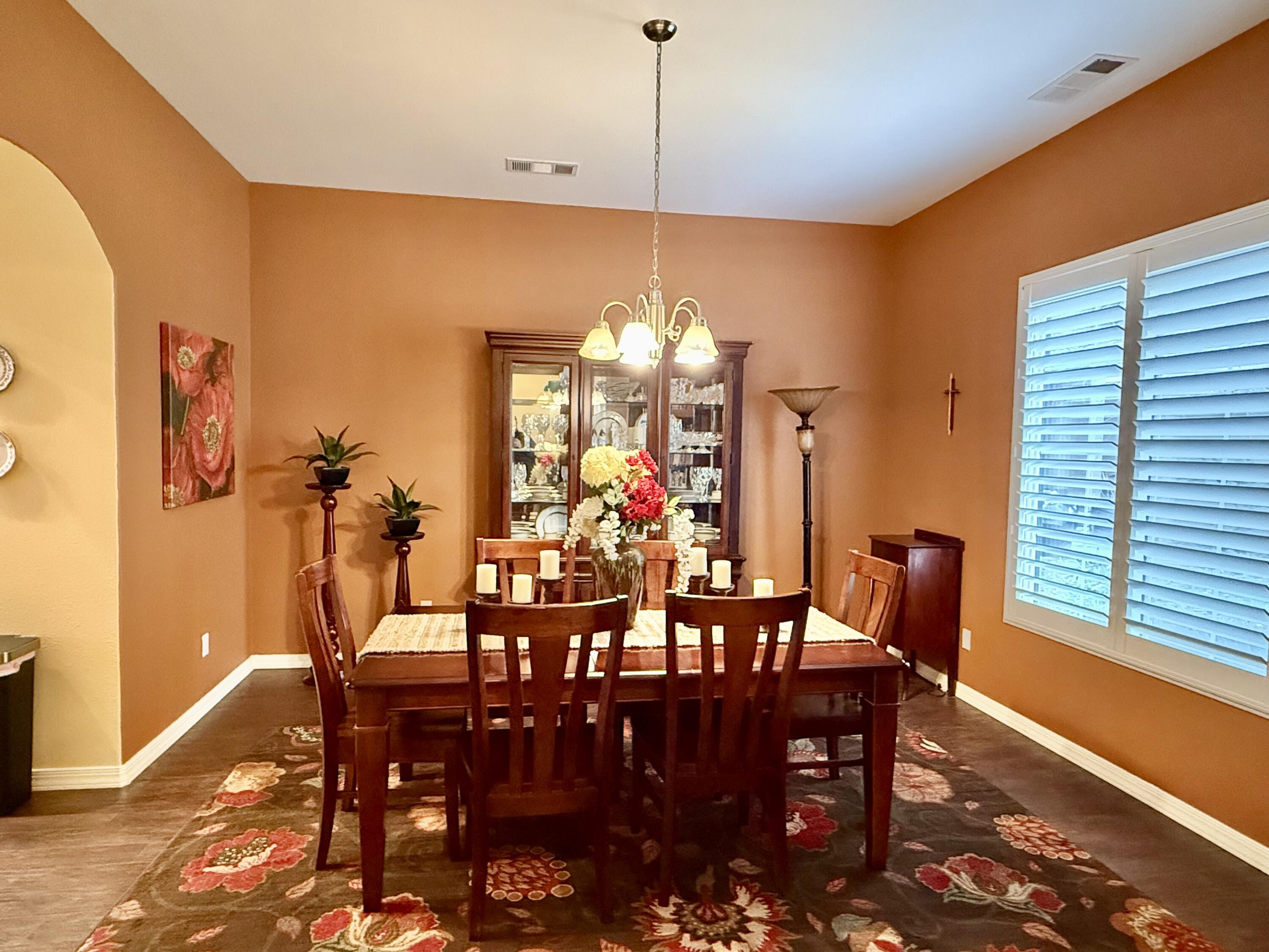 1520 W San Lucia Ave, Porterville, CA 93257