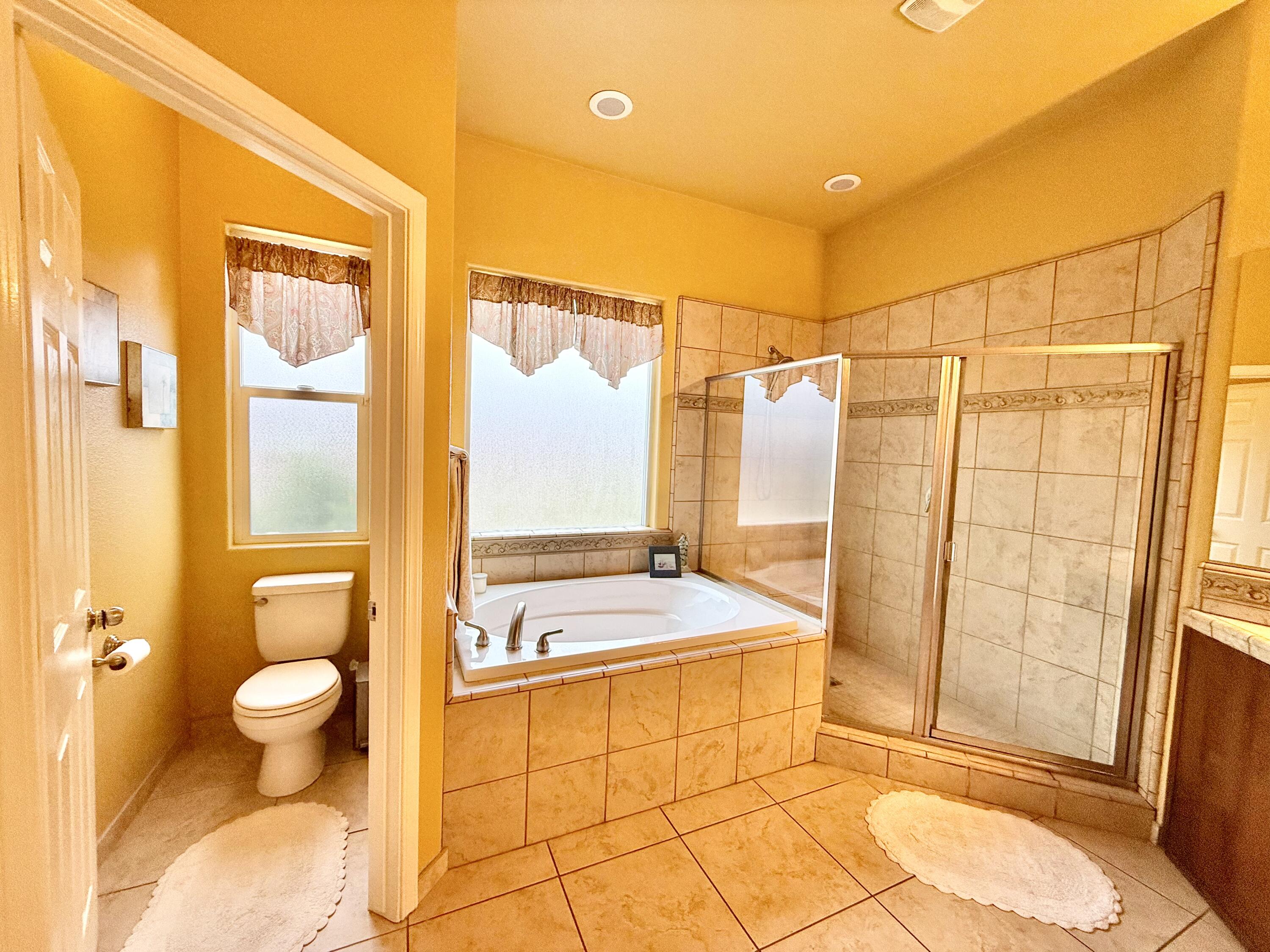 1520 W San Lucia Ave, Porterville, CA 93257