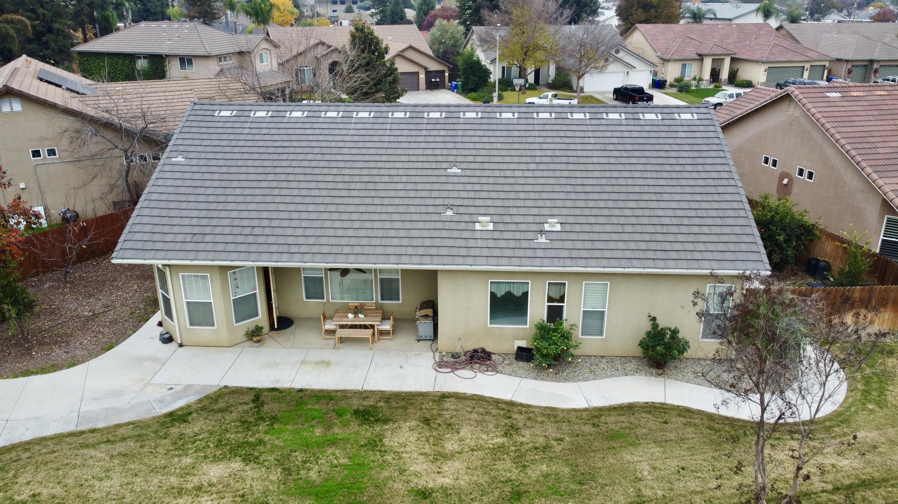 1520 W San Lucia Ave, Porterville, CA 93257