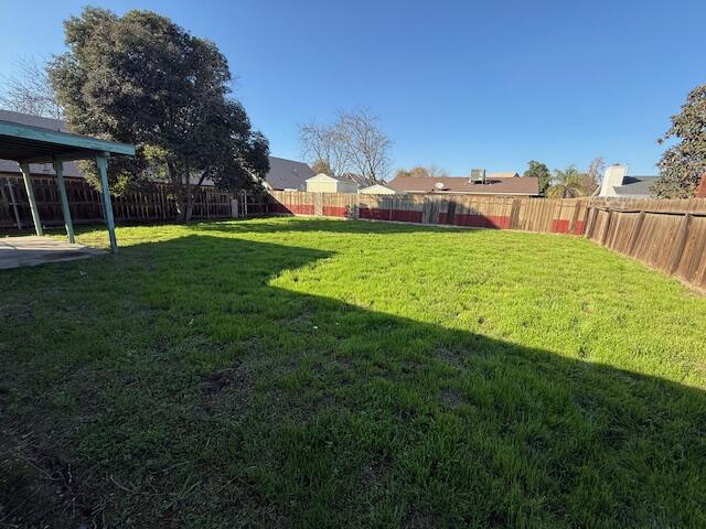 370 W Beechwood Dr, Tulare, CA 93274