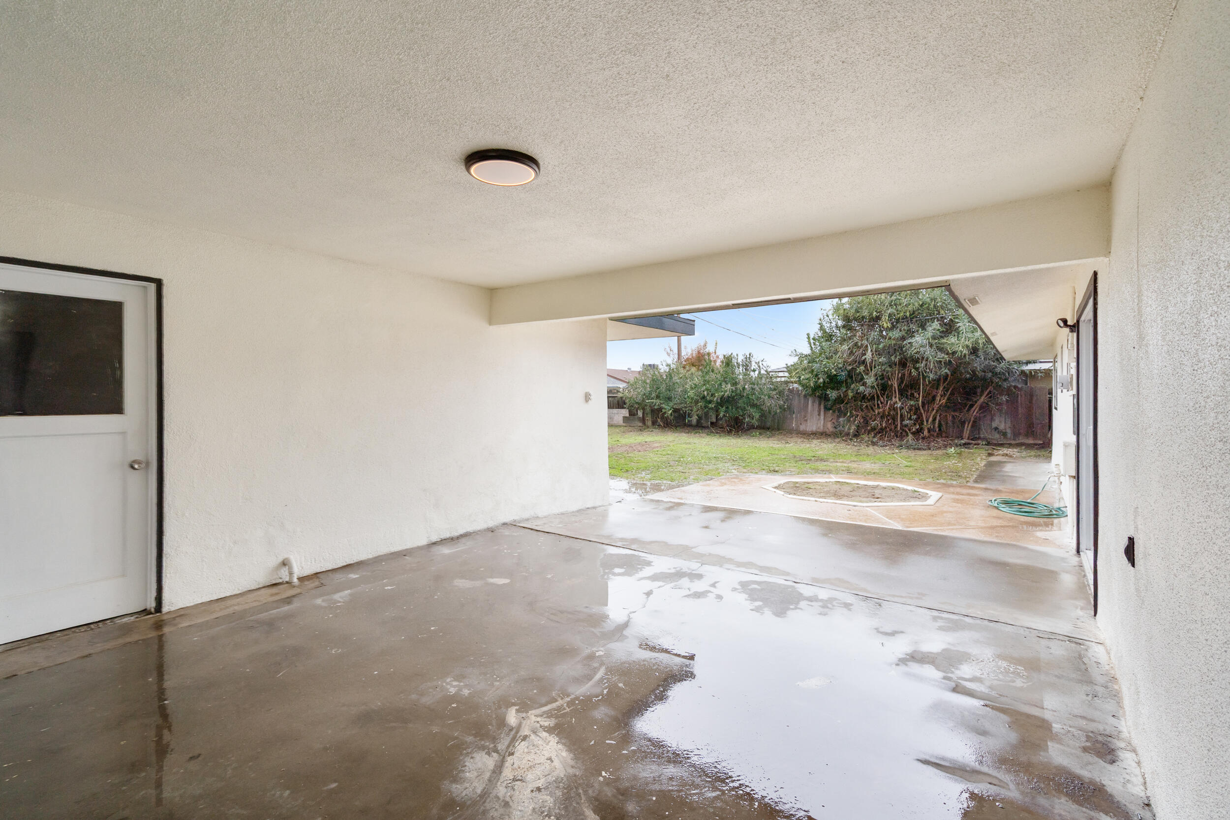 237 W Glendale Ave, Lemoore, CA 93245