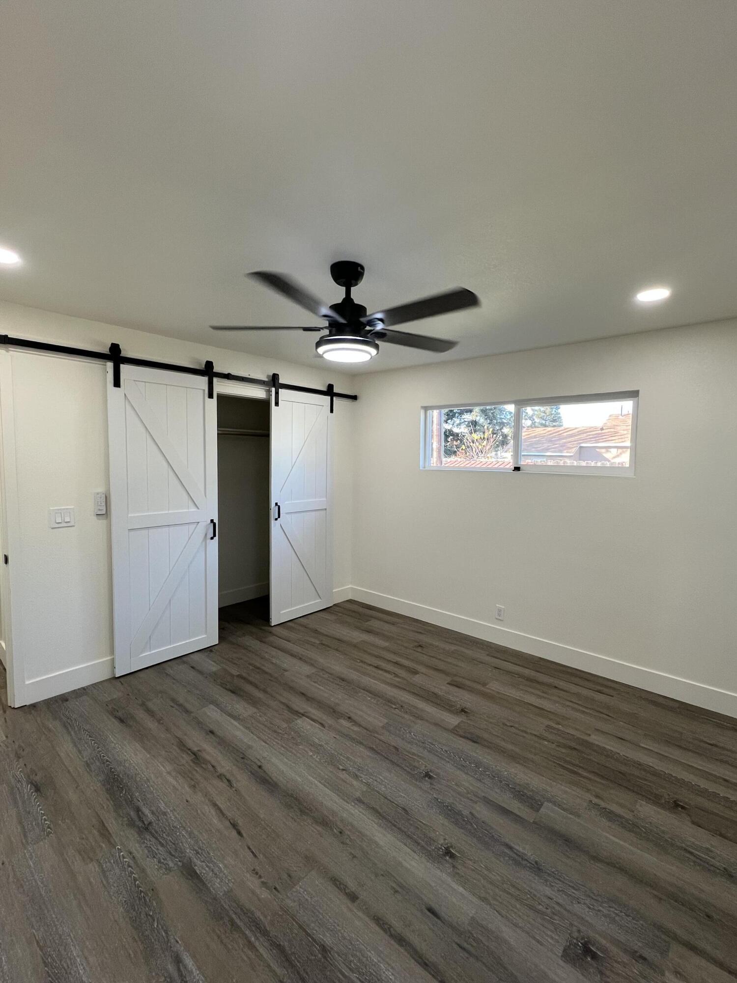 614 N View St, Visalia, CA 93292