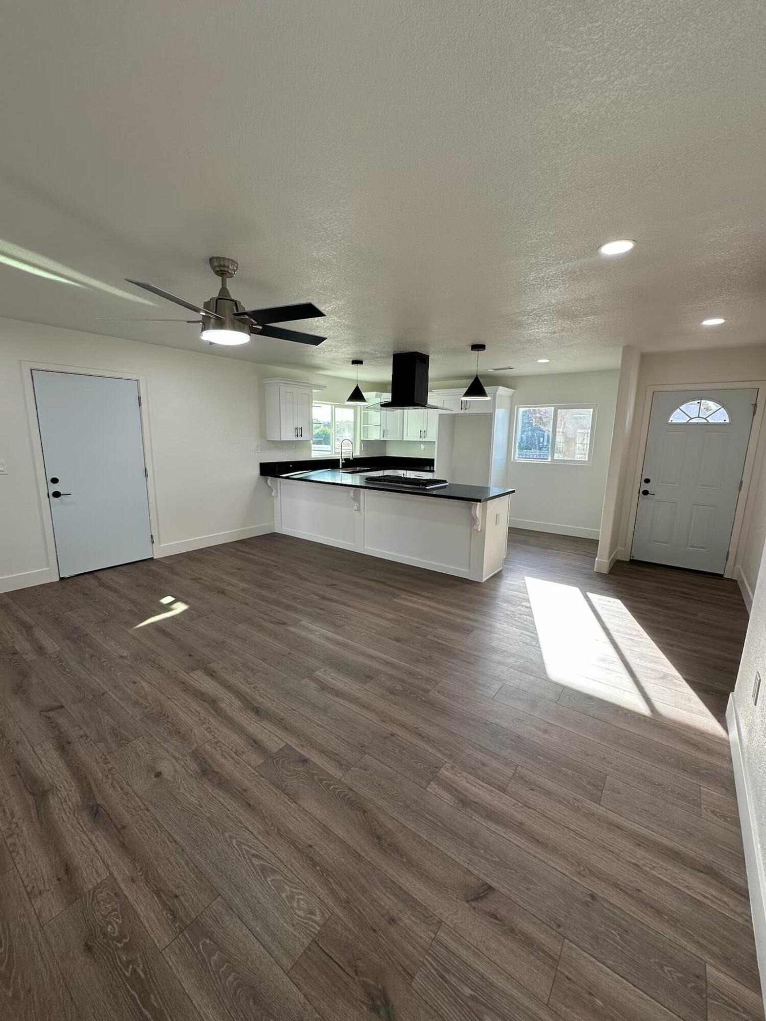 16 S Plano St, Porterville, CA 93257