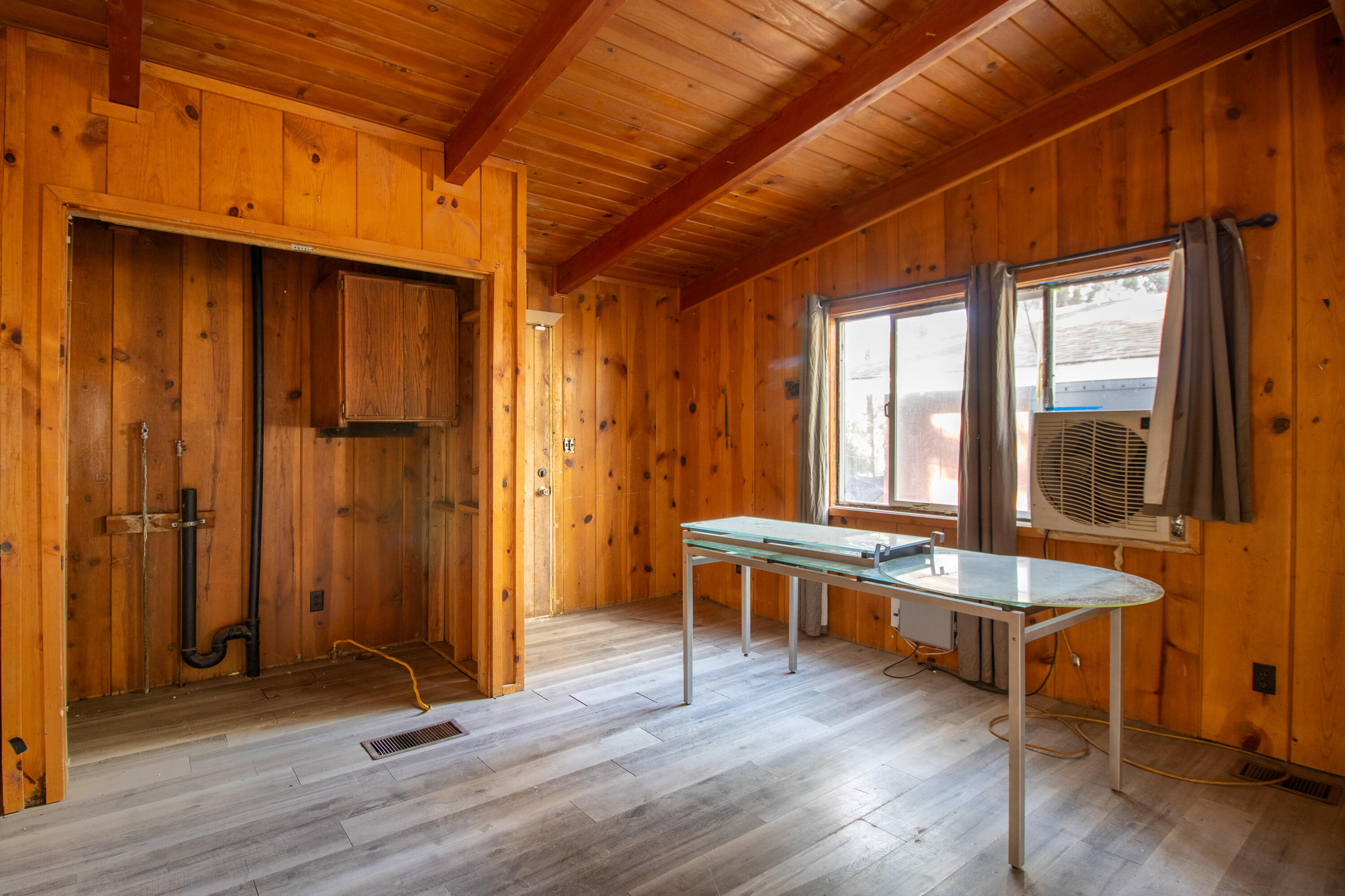 5608 Sheepcreek Dr, Wrightwood, CA 92397