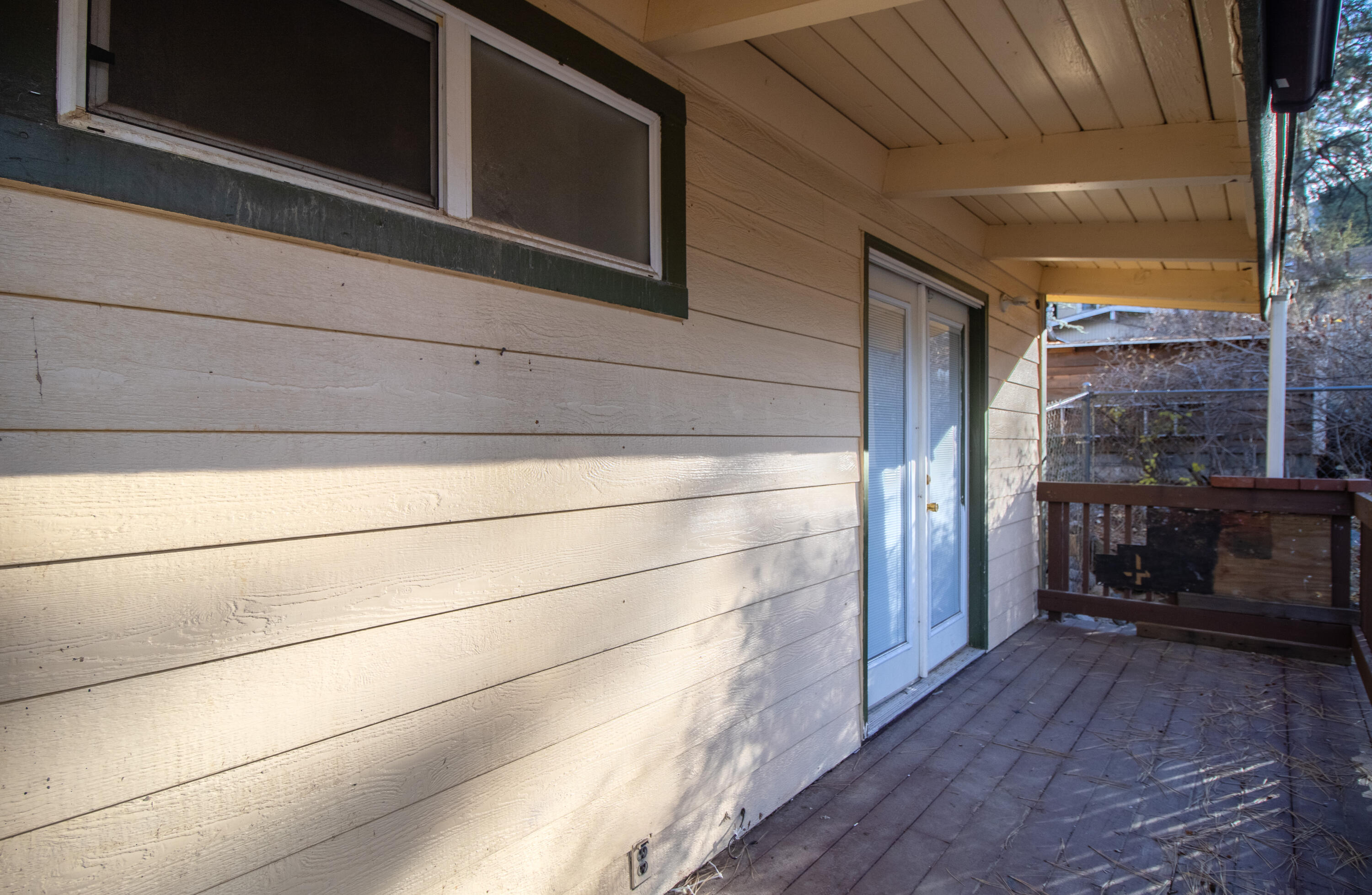 5608 Sheepcreek Dr, Wrightwood, CA 92397