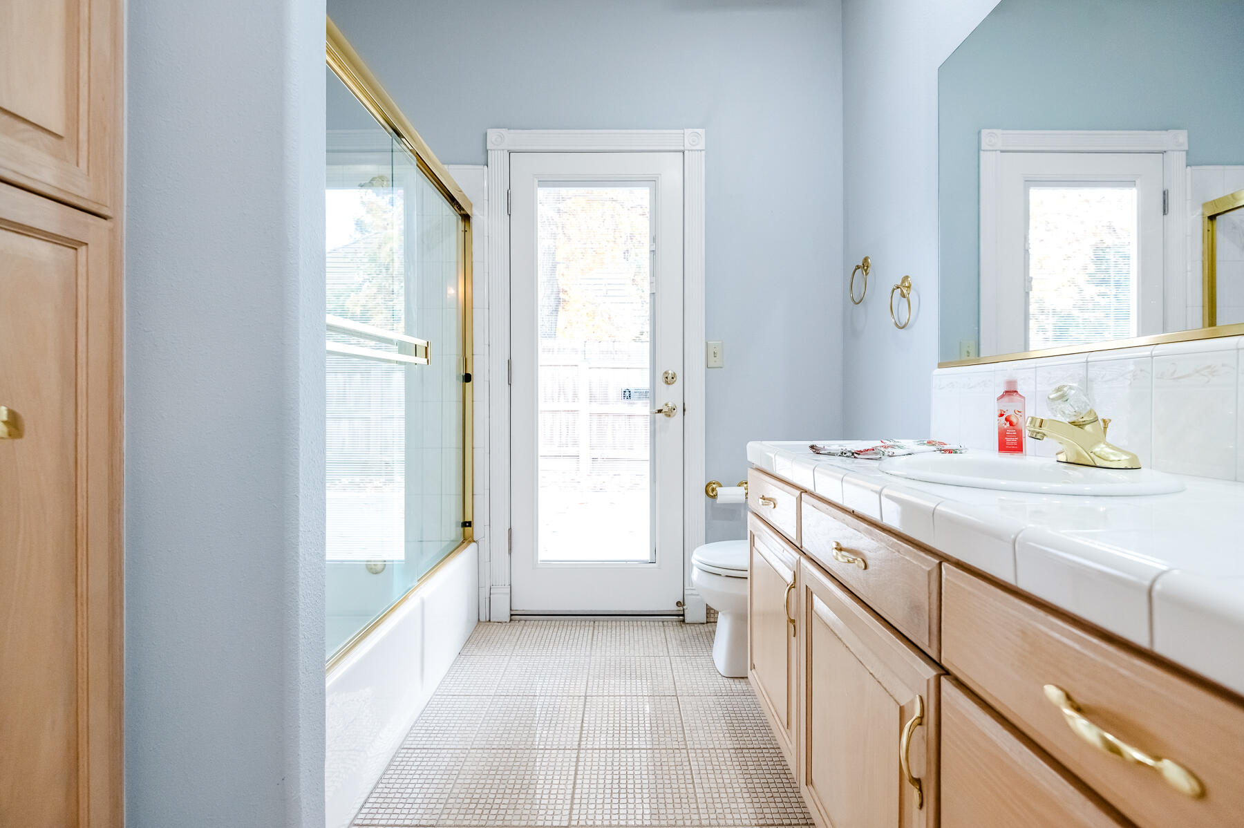 1134 N Rova Ct, Visalia, CA 93291