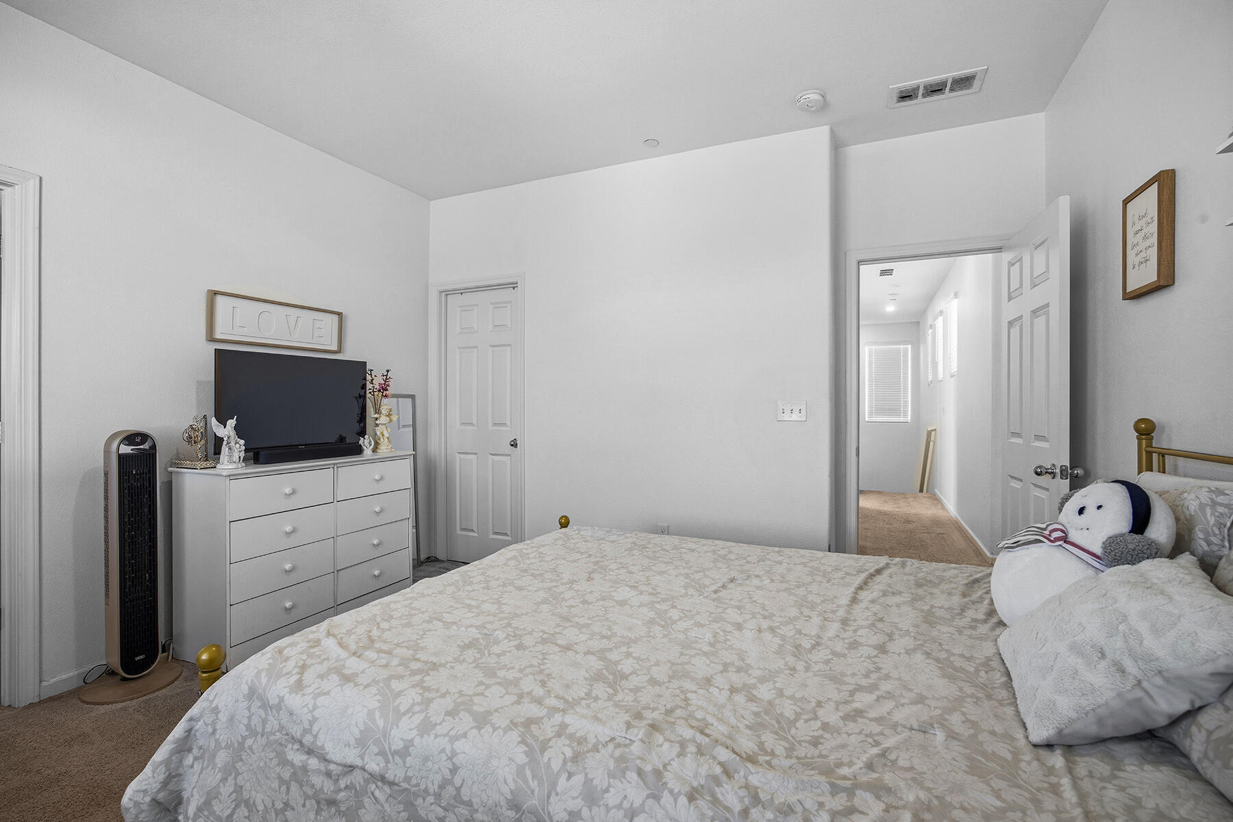 3623 E Seeger Ave, Visalia, CA 93292