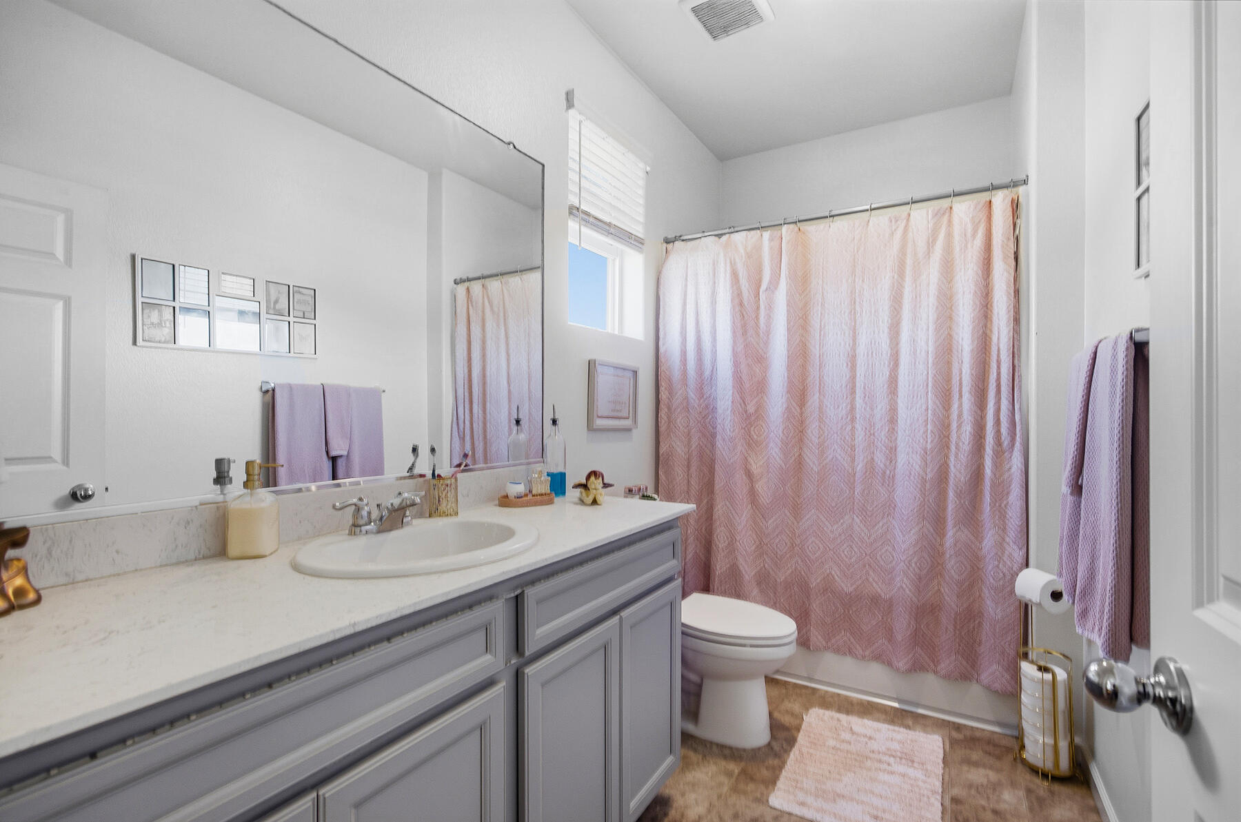 3623 E Seeger Ave, Visalia, CA 93292