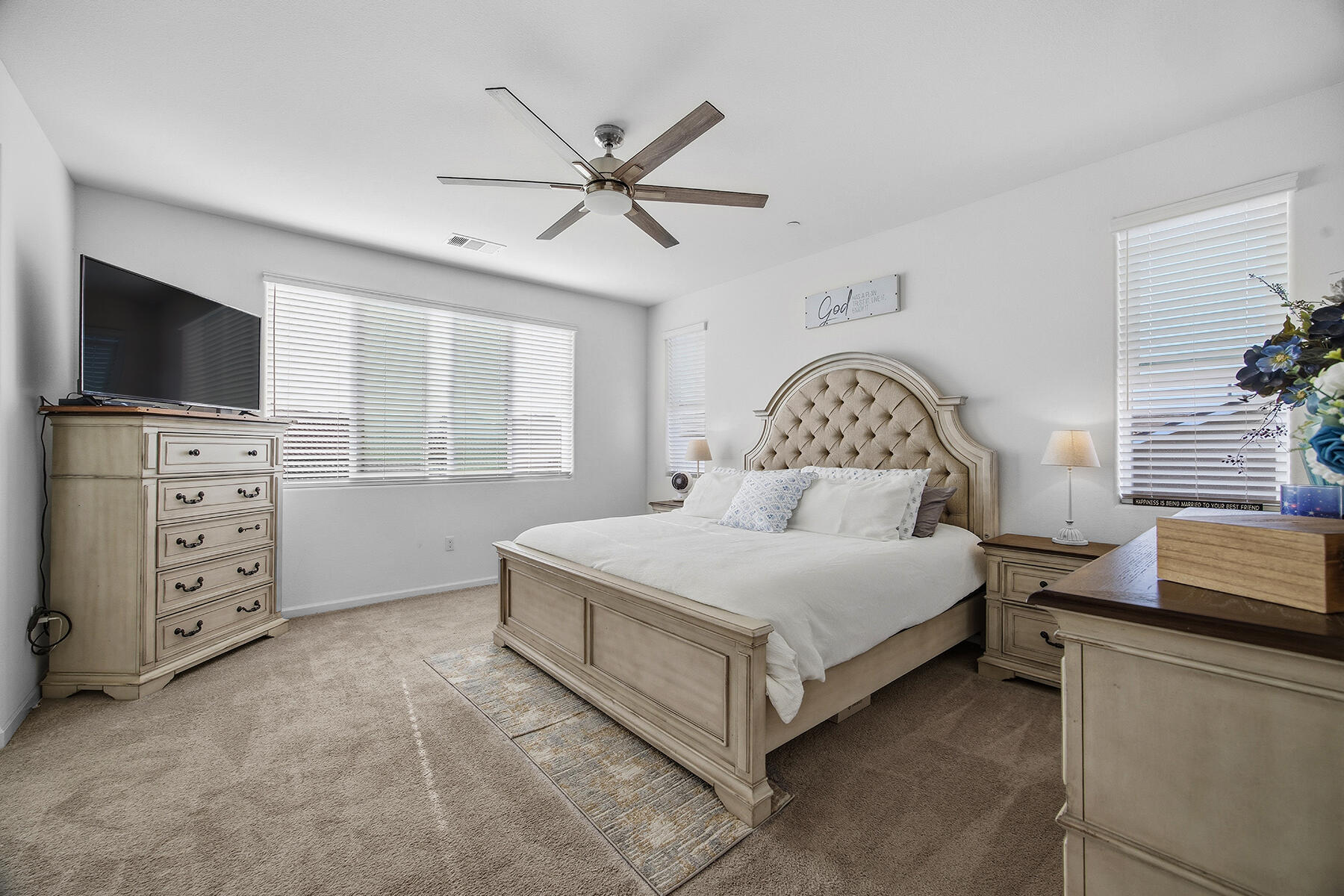 3623 E Seeger Ave, Visalia, CA 93292