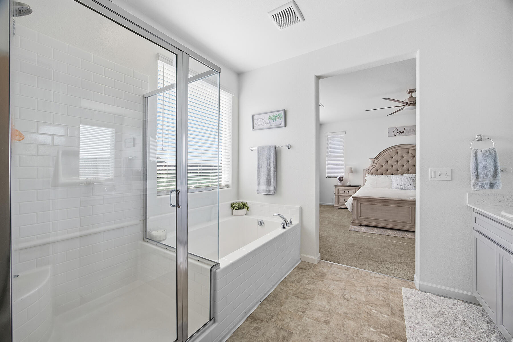 3623 E Seeger Ave, Visalia, CA 93292