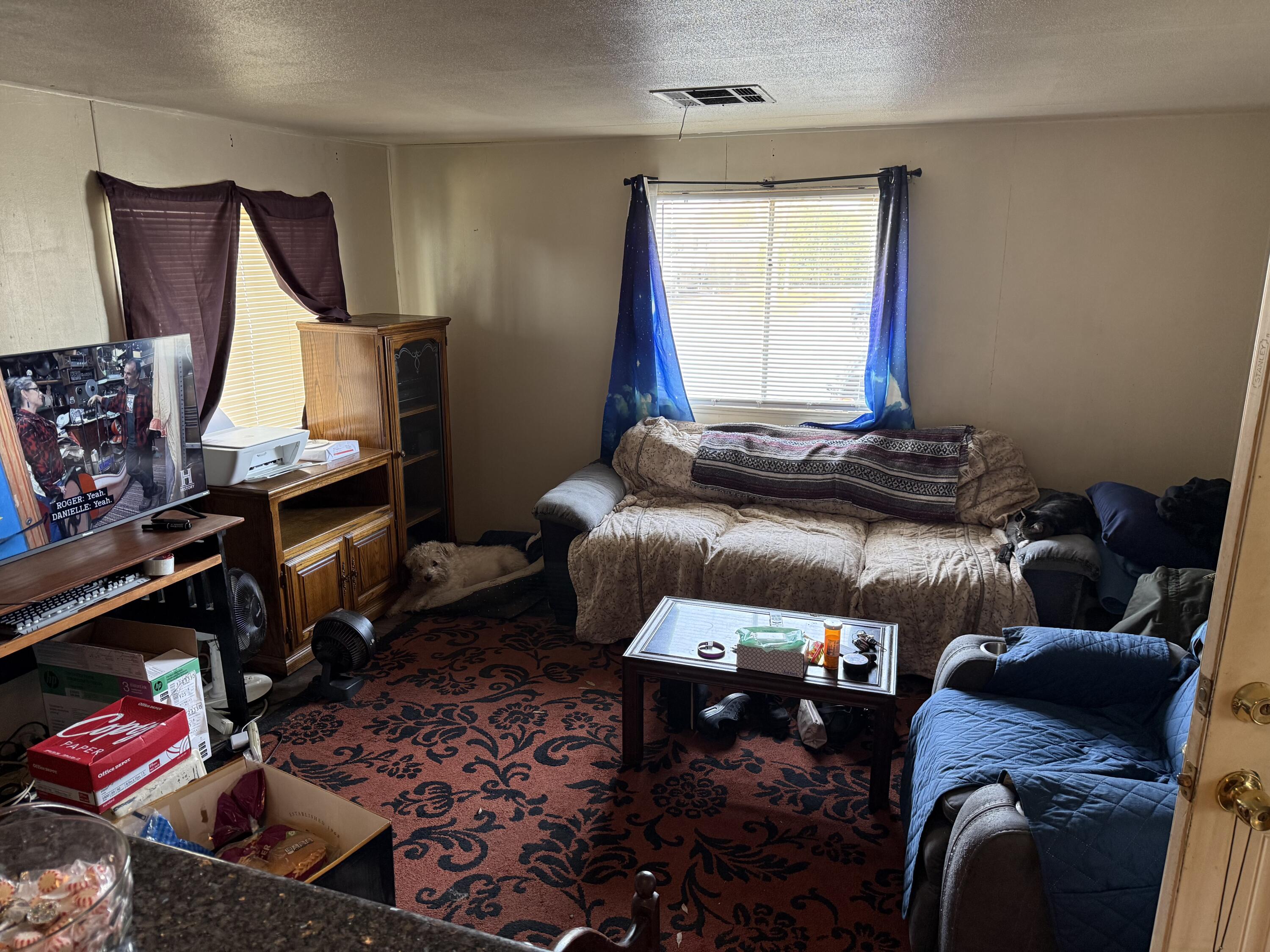 820 S Chinowth St #17, Visalia, CA 93277