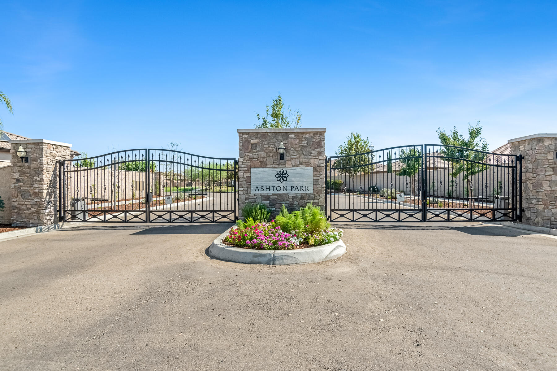 3238 N Rova Ct, Visalia, CA 93291