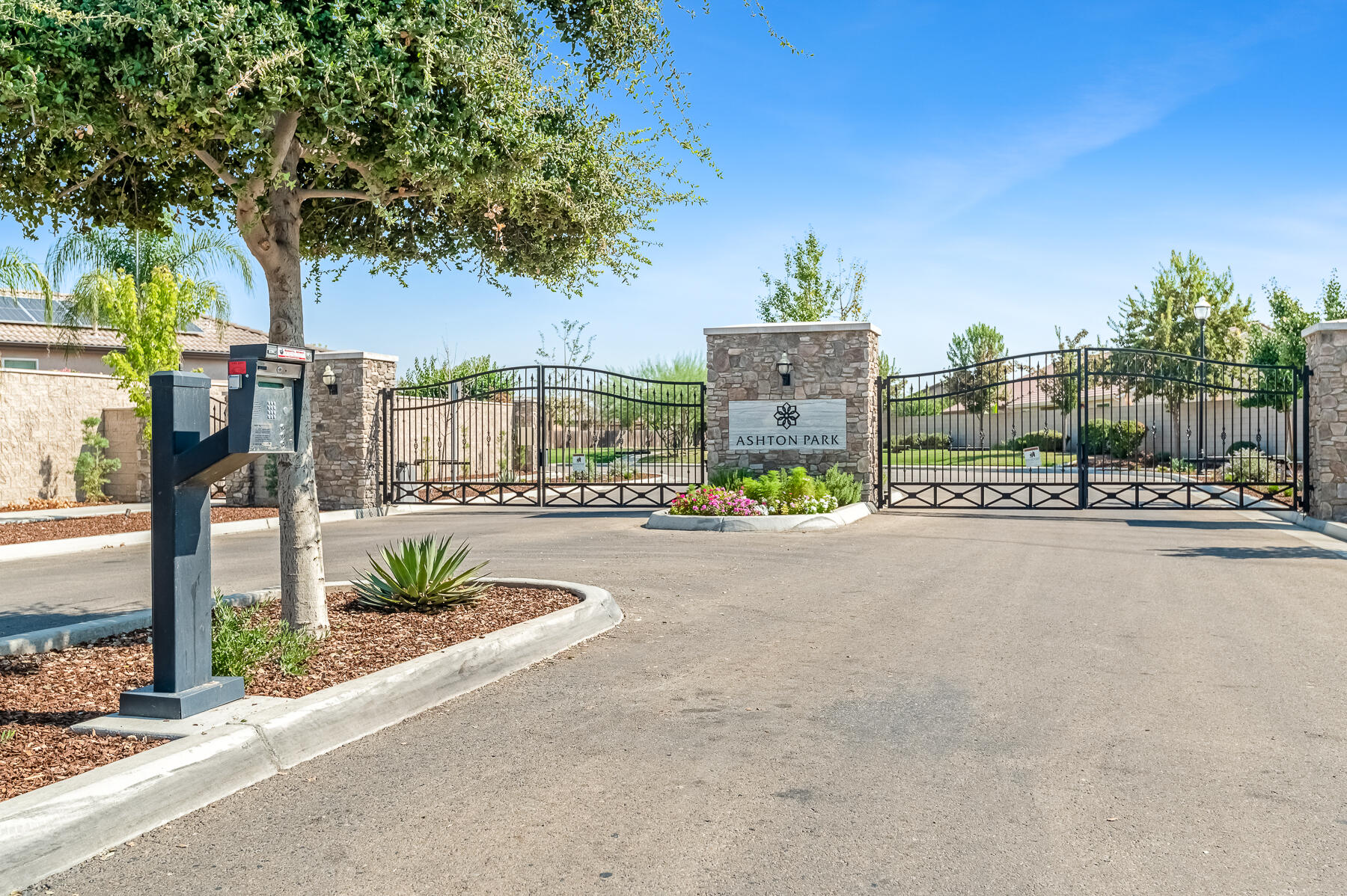 3238 N Rova Ct, Visalia, CA 93291