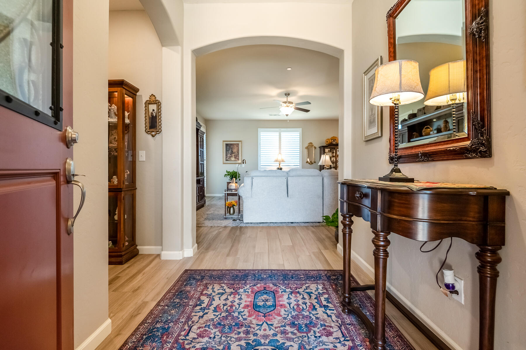 3238 N Rova Ct, Visalia, CA 93291