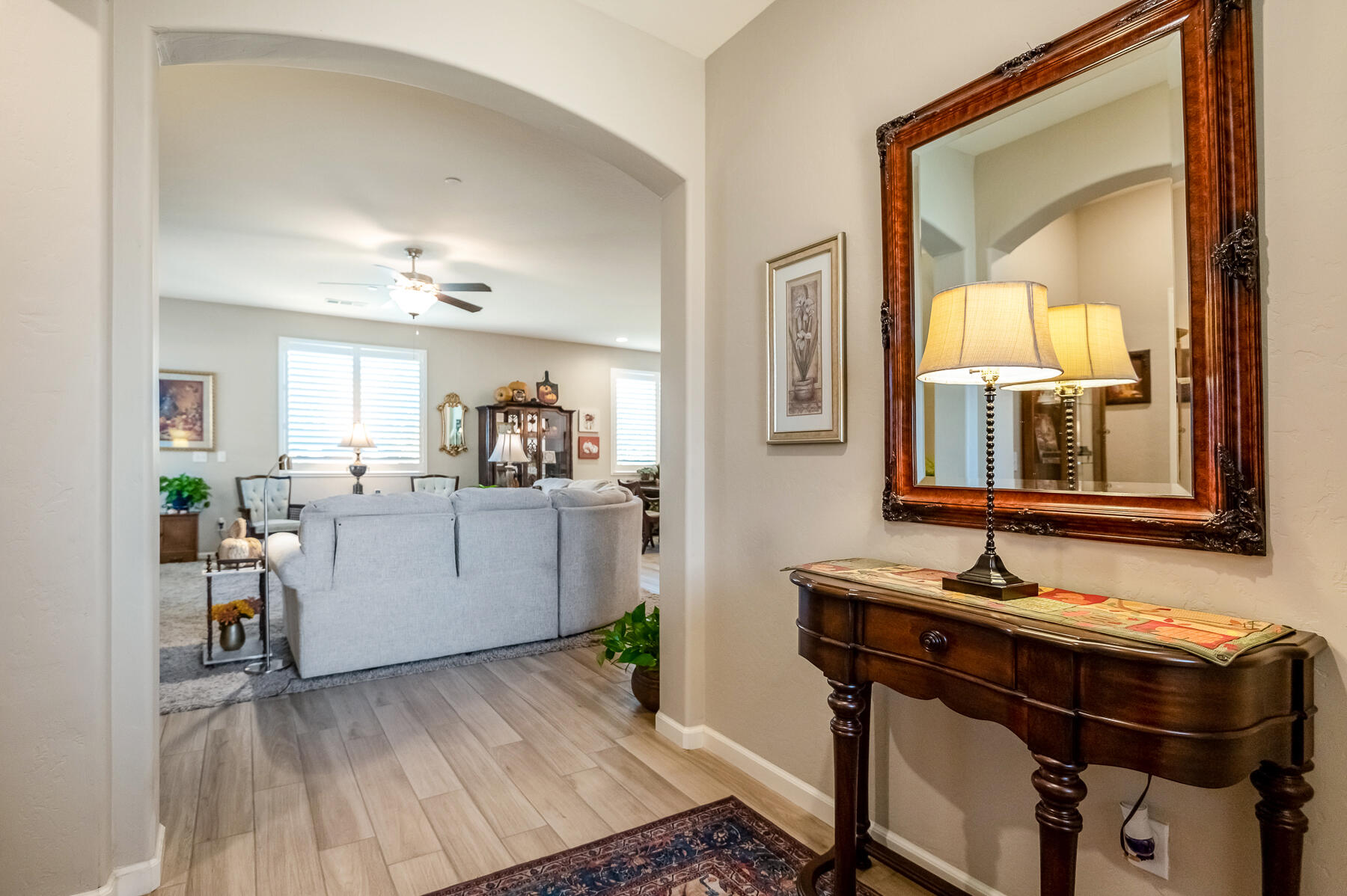 3238 N Rova Ct, Visalia, CA 93291