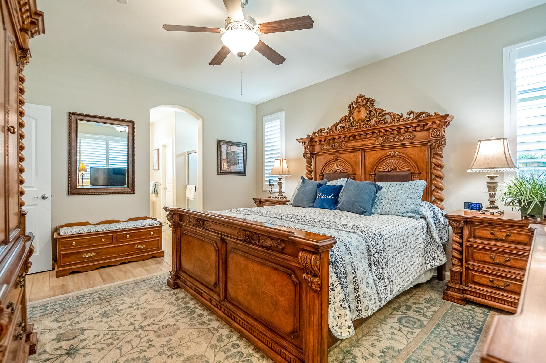 3238 N Rova Ct, Visalia, CA 93291