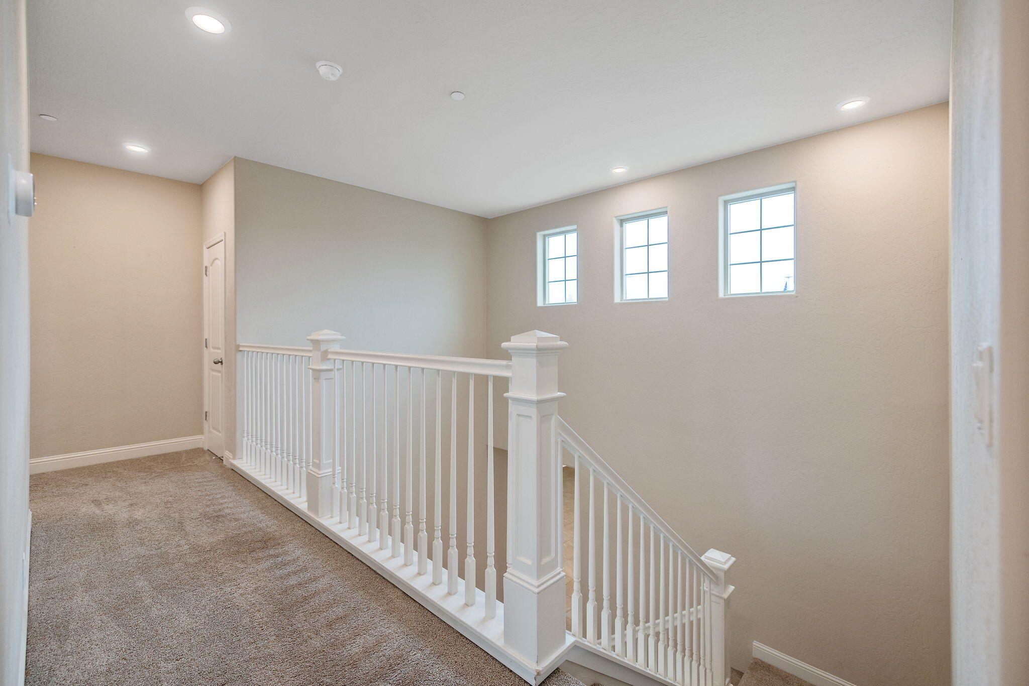 1944 W Babcock Ave, Visalia, CA 93291