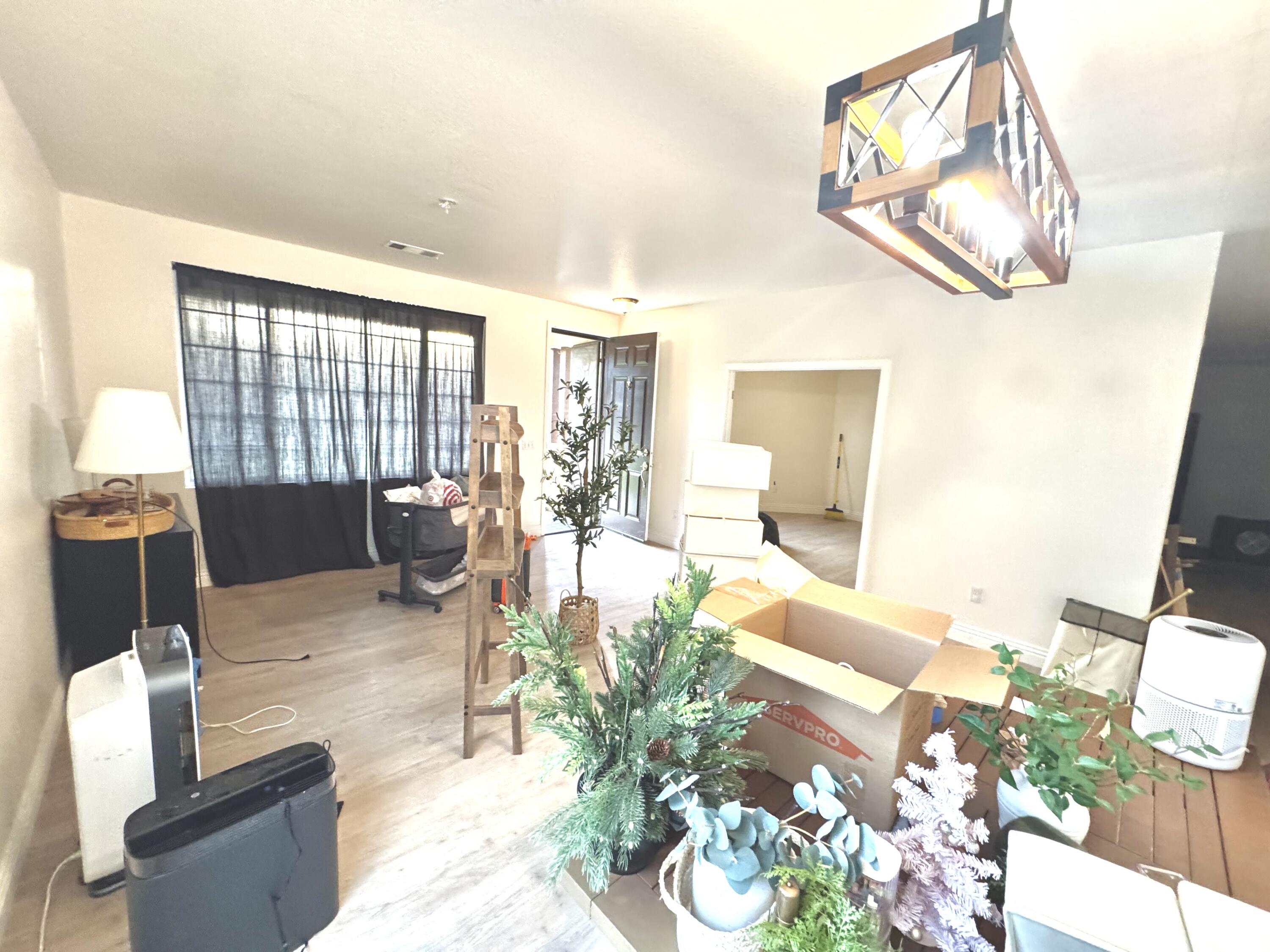 5812 W Ceres Ave, Visalia, CA 93291