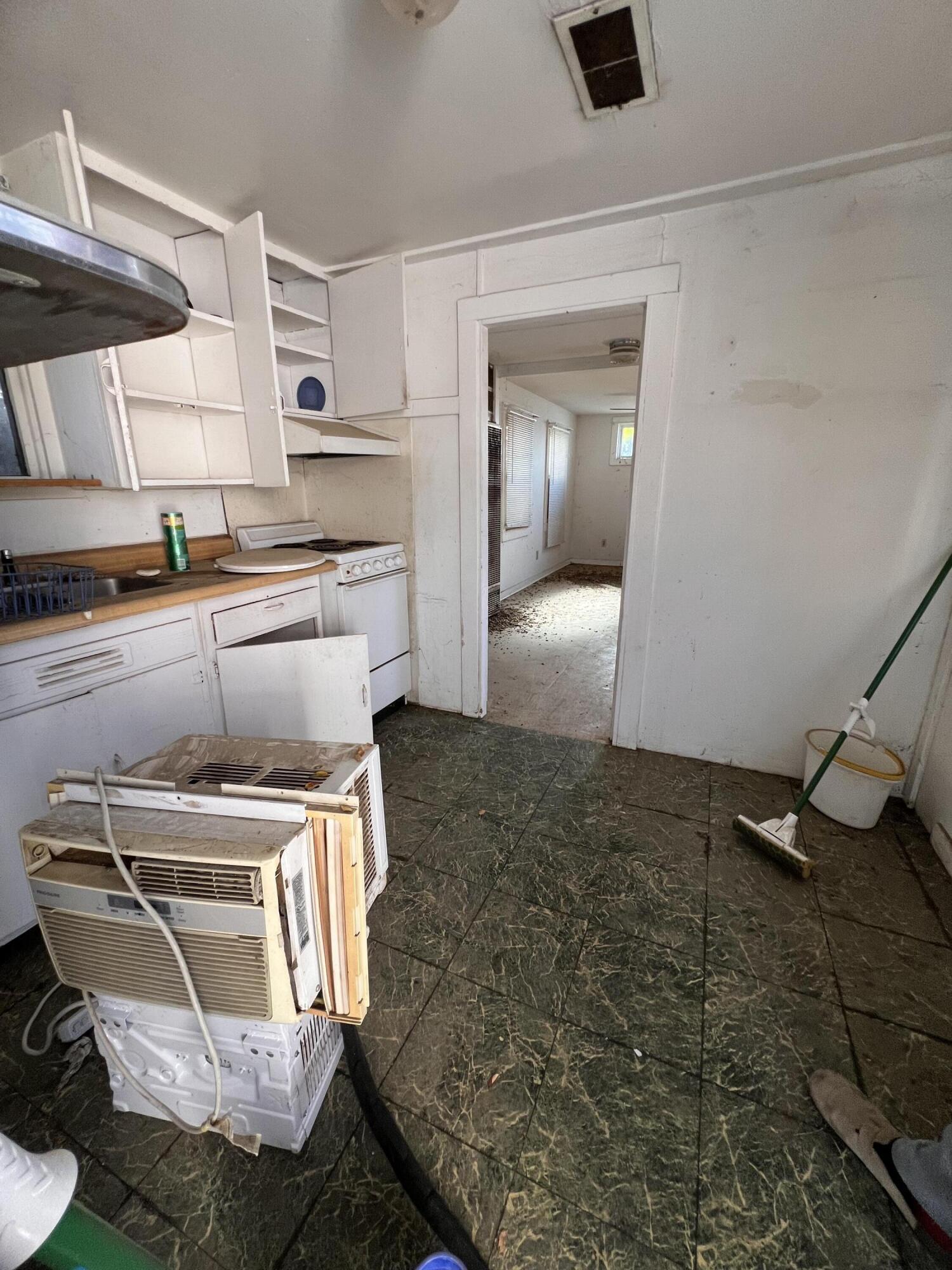 0, Visalia, CA 93292