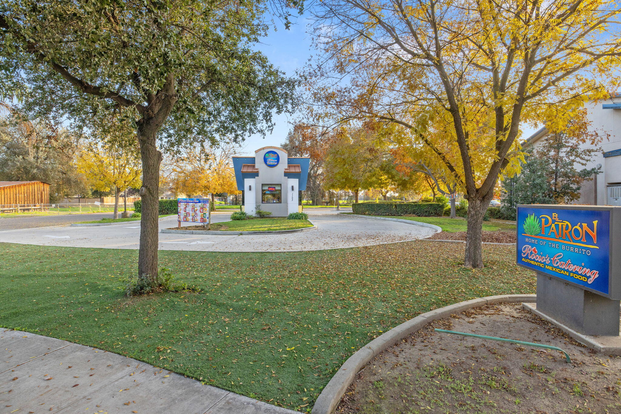 1103 W Caldwell Ave, Visalia, CA 93277