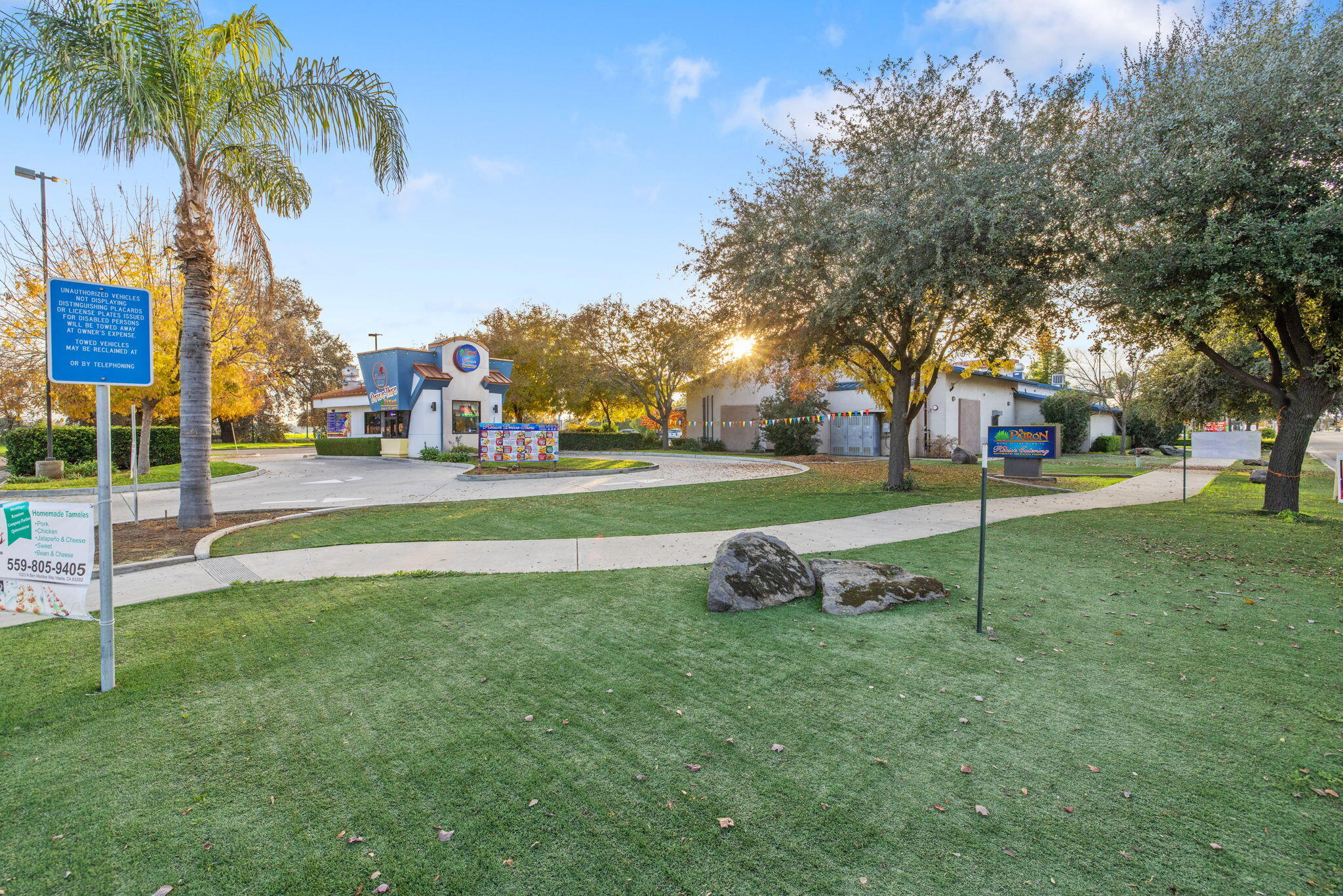 1103 W Caldwell Ave, Visalia, CA 93277