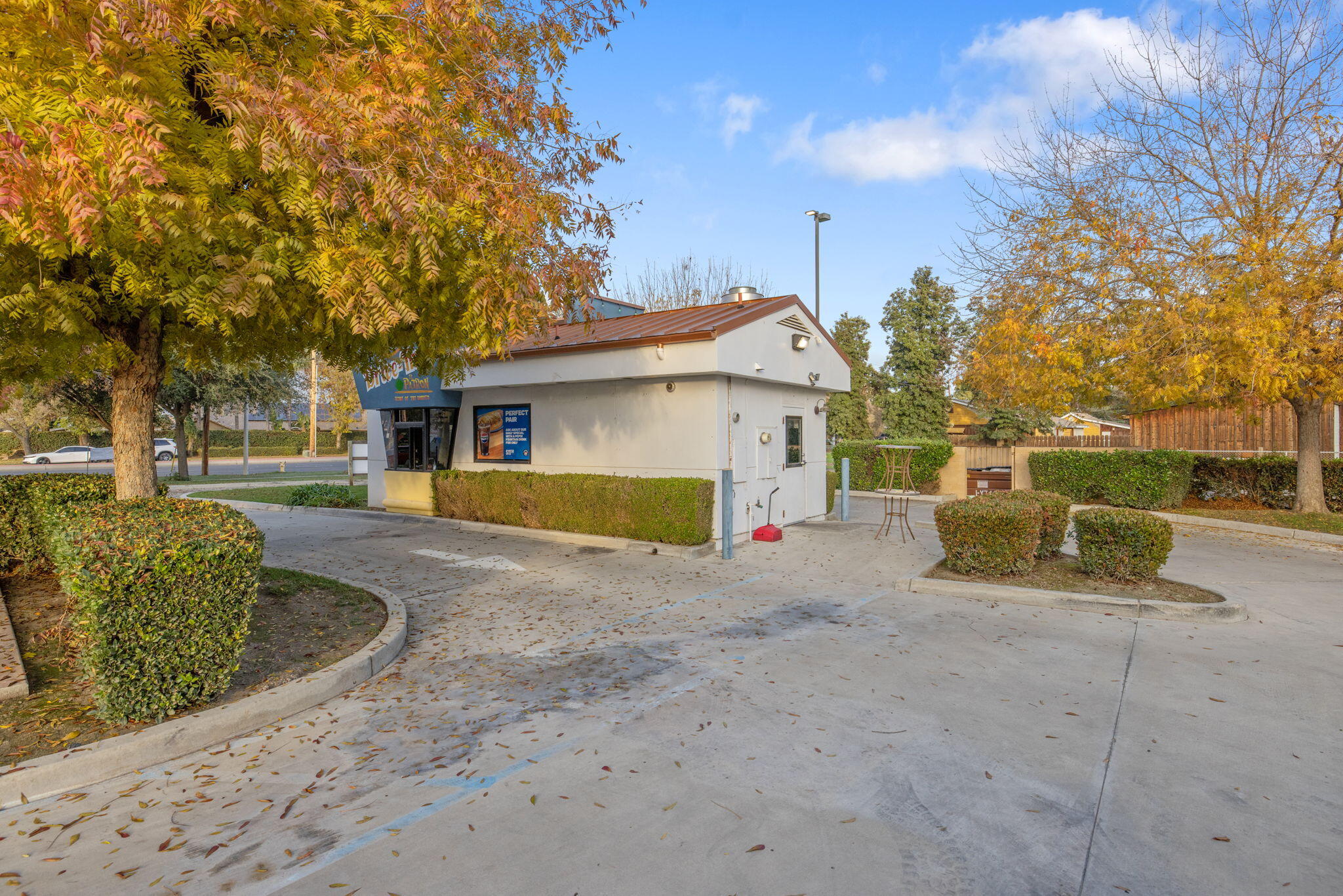 1103 W Caldwell Ave, Visalia, CA 93277