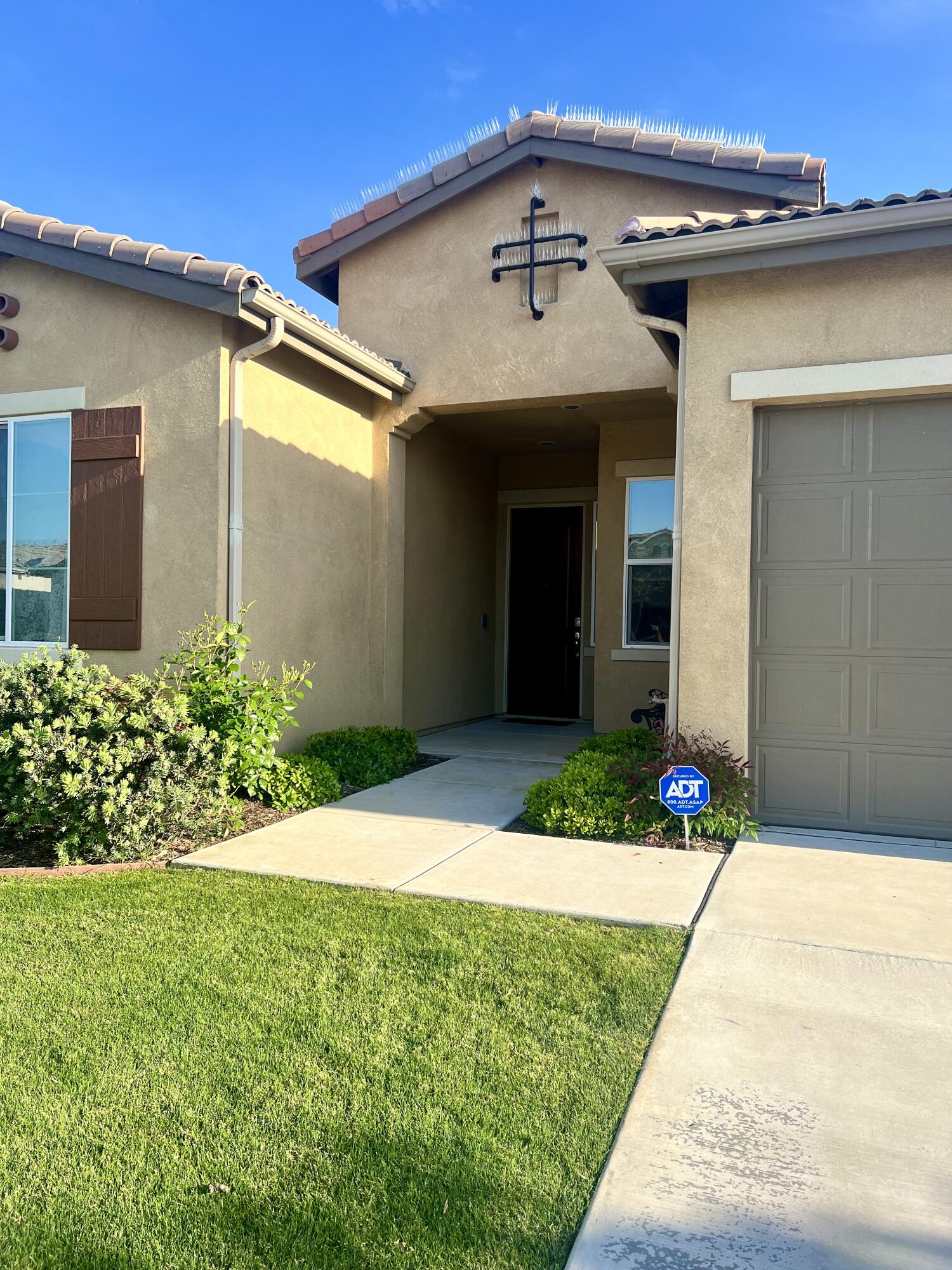 9909 Stockholm Pl, Bakersfield, CA 93306