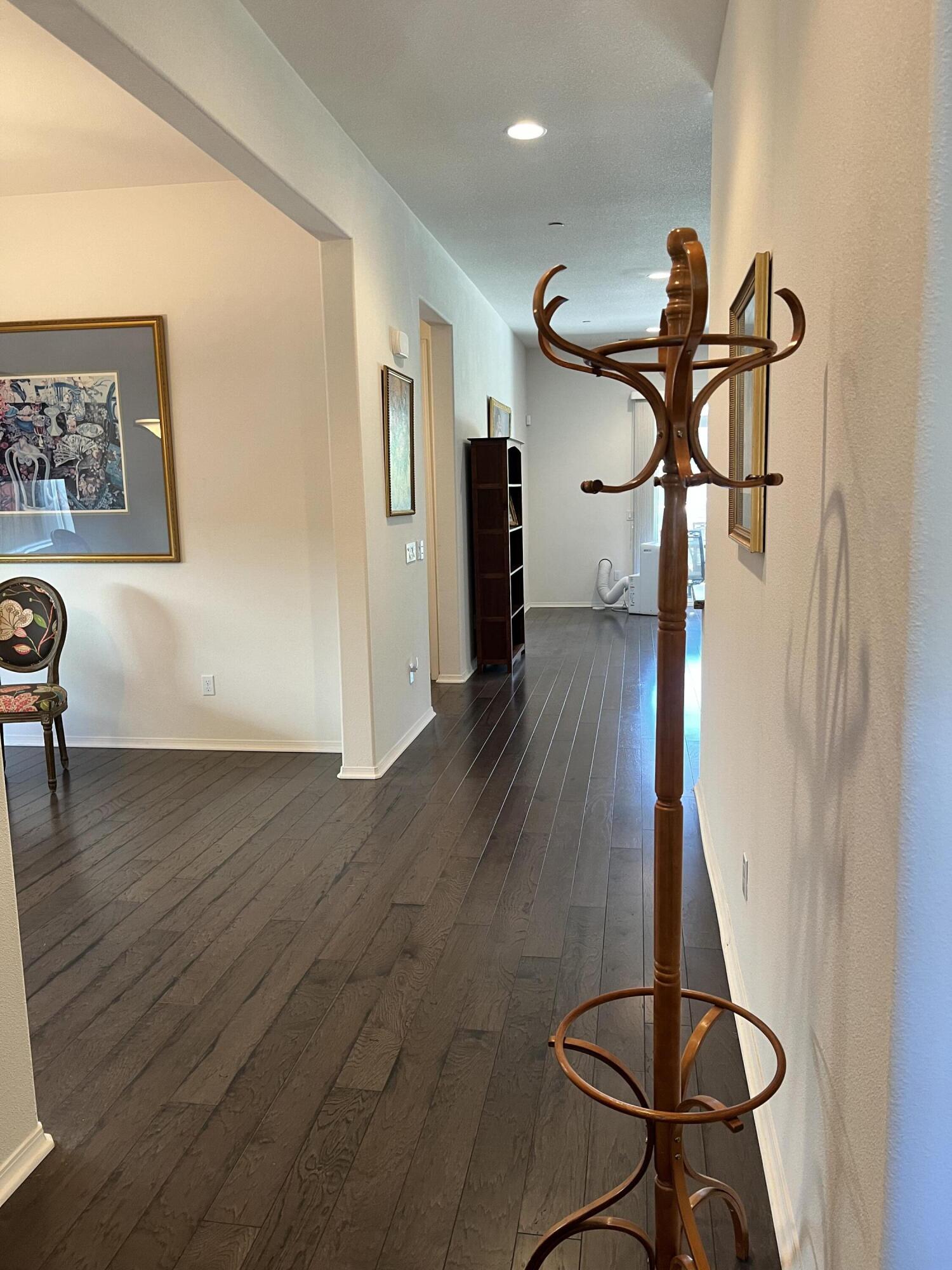 9909 Stockholm Pl, Bakersfield, CA 93306