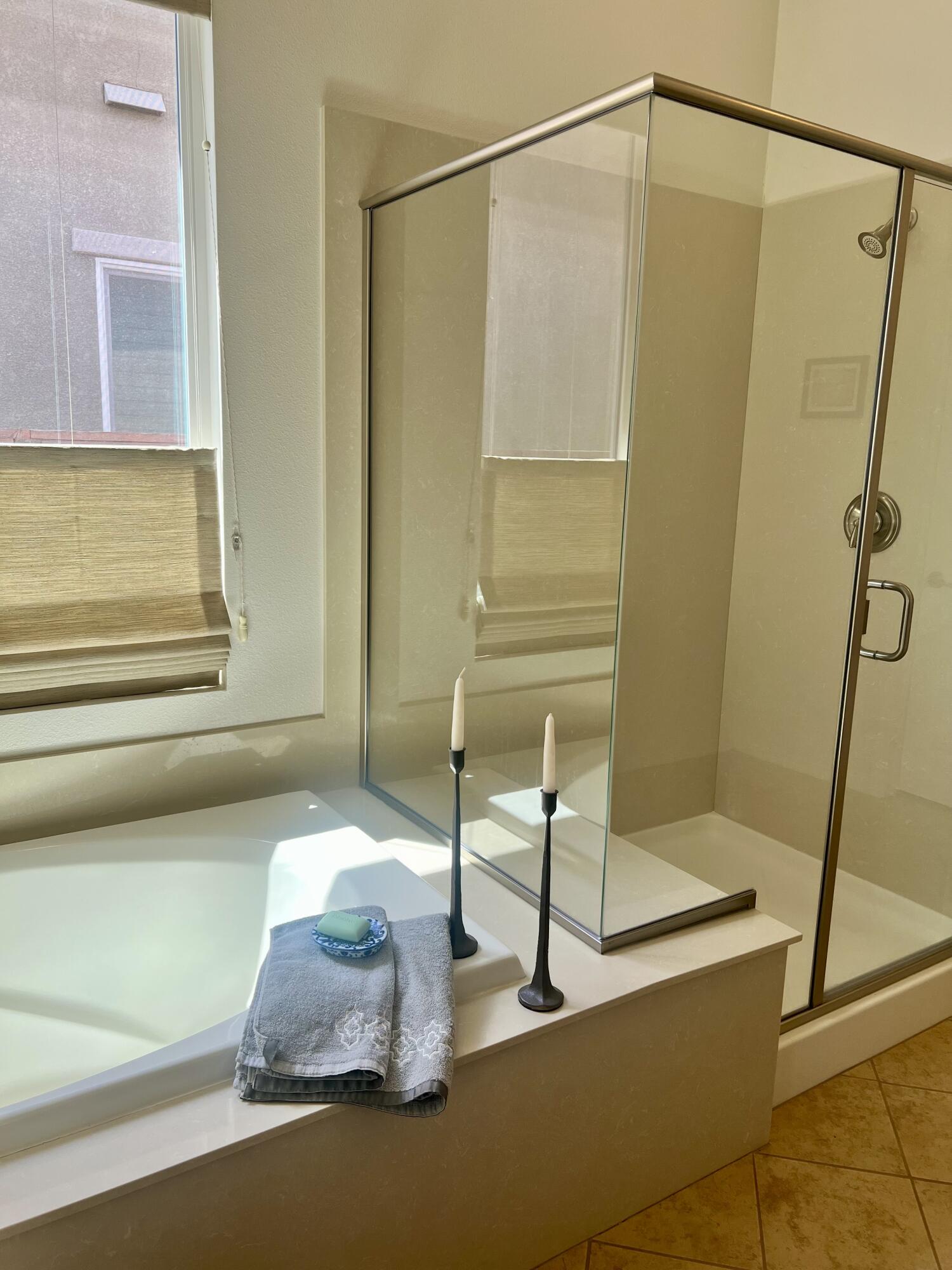 9909 Stockholm Pl, Bakersfield, CA 93306