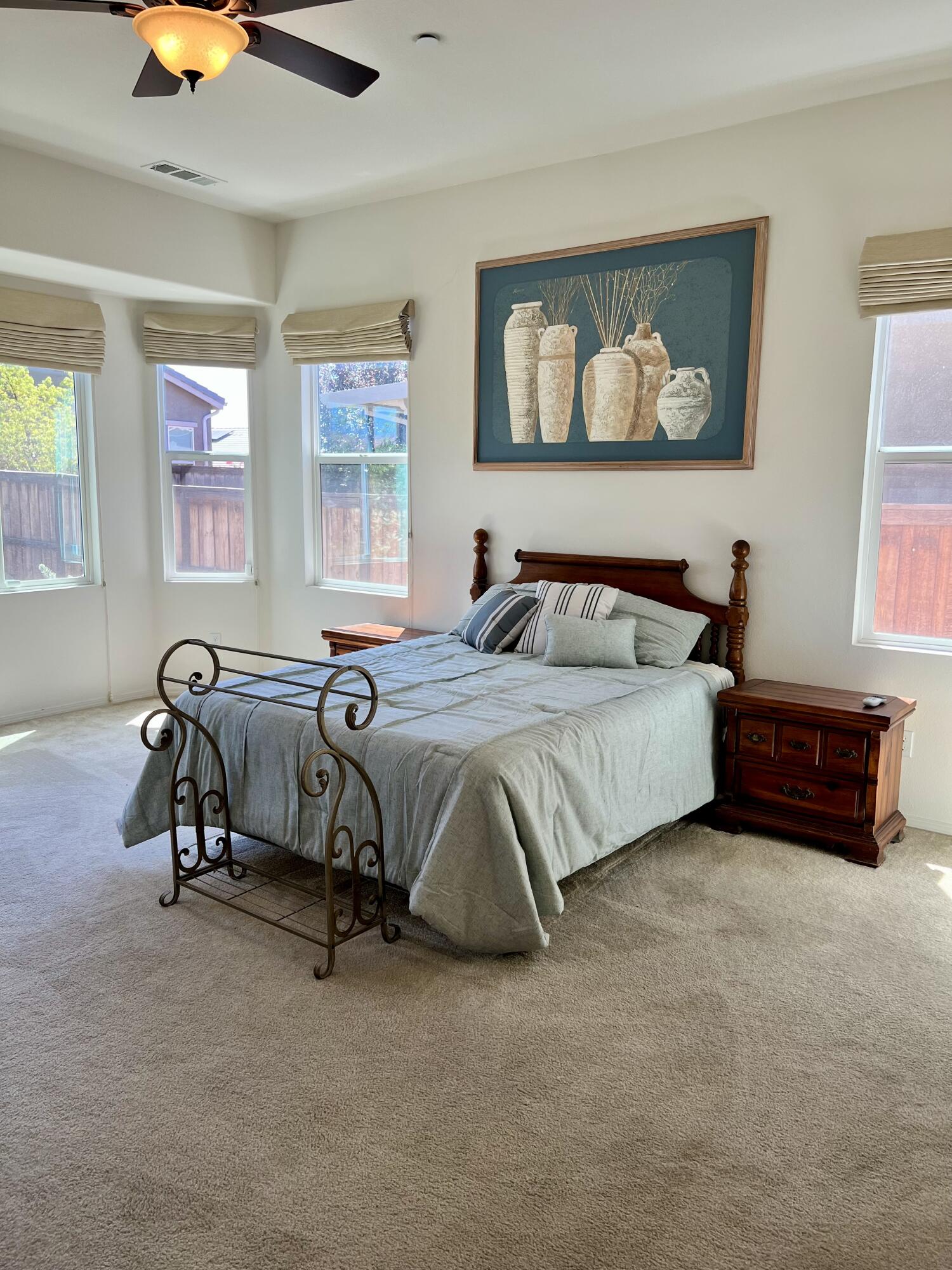 9909 Stockholm Pl, Bakersfield, CA 93306