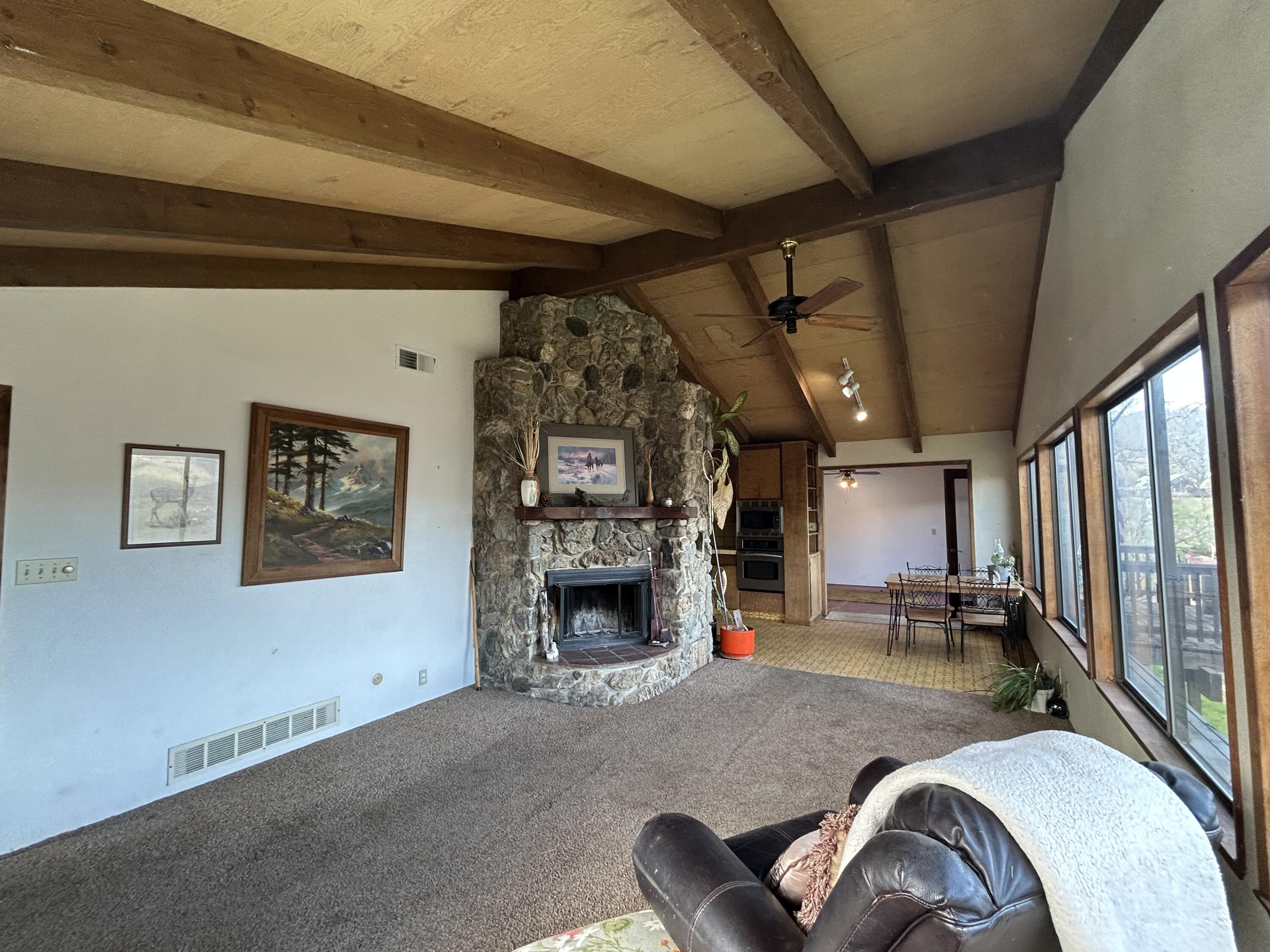 40838 Oak Ridge Dr, Three Rivers, CA 93271