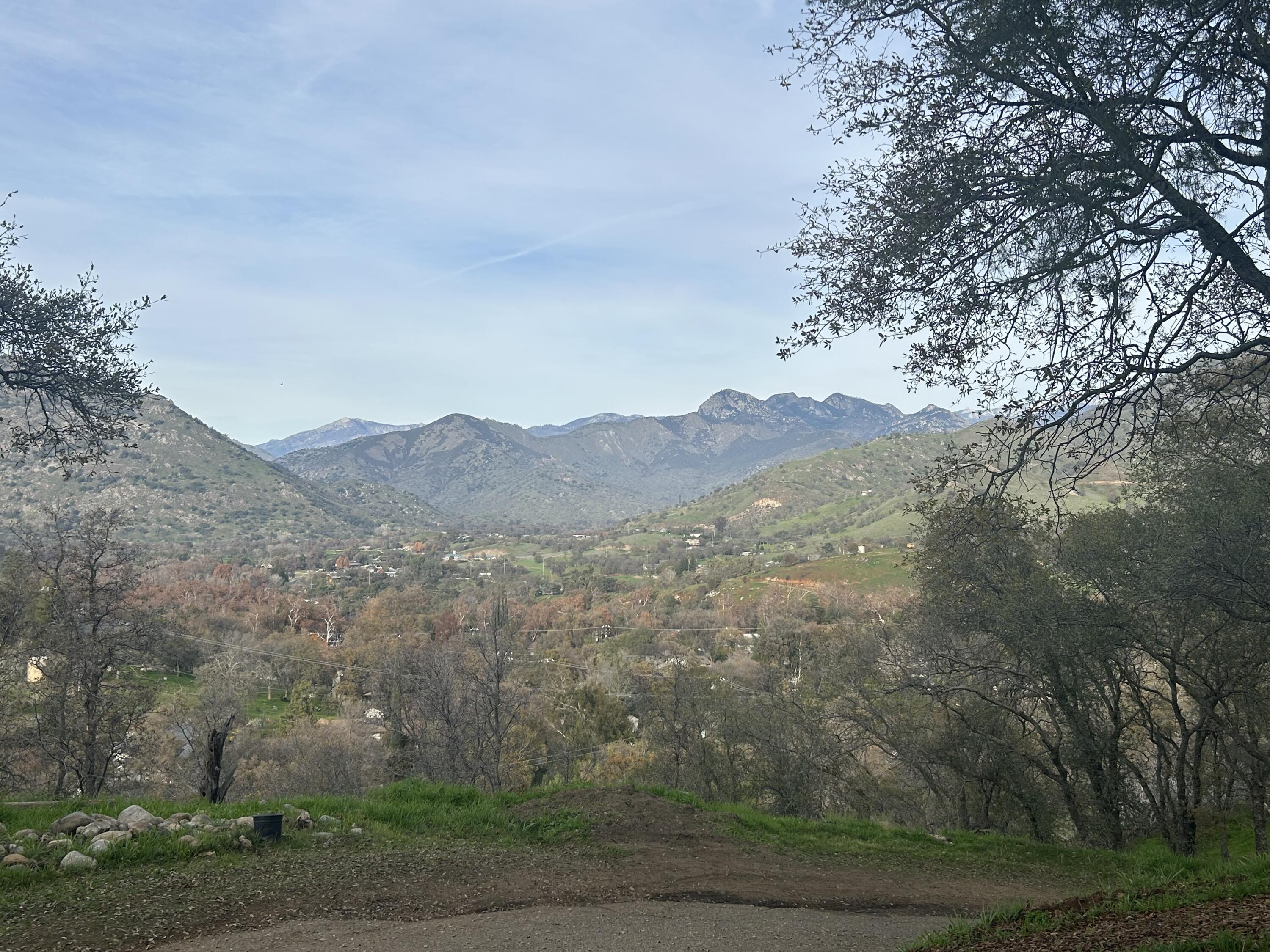 40838 Oak Ridge Dr, Three Rivers, CA 93271