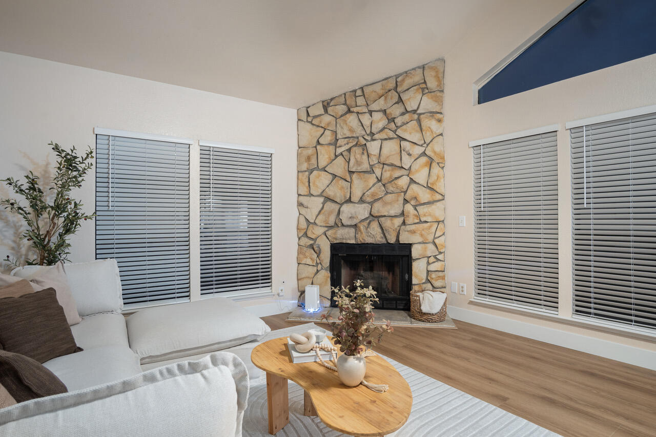 818 W Grand Ave, Porterville, CA 93257