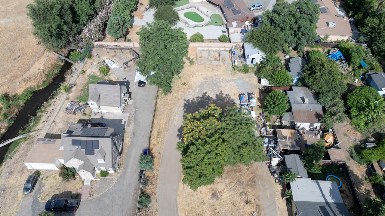 293 N Villa St, Porterville, CA 93257