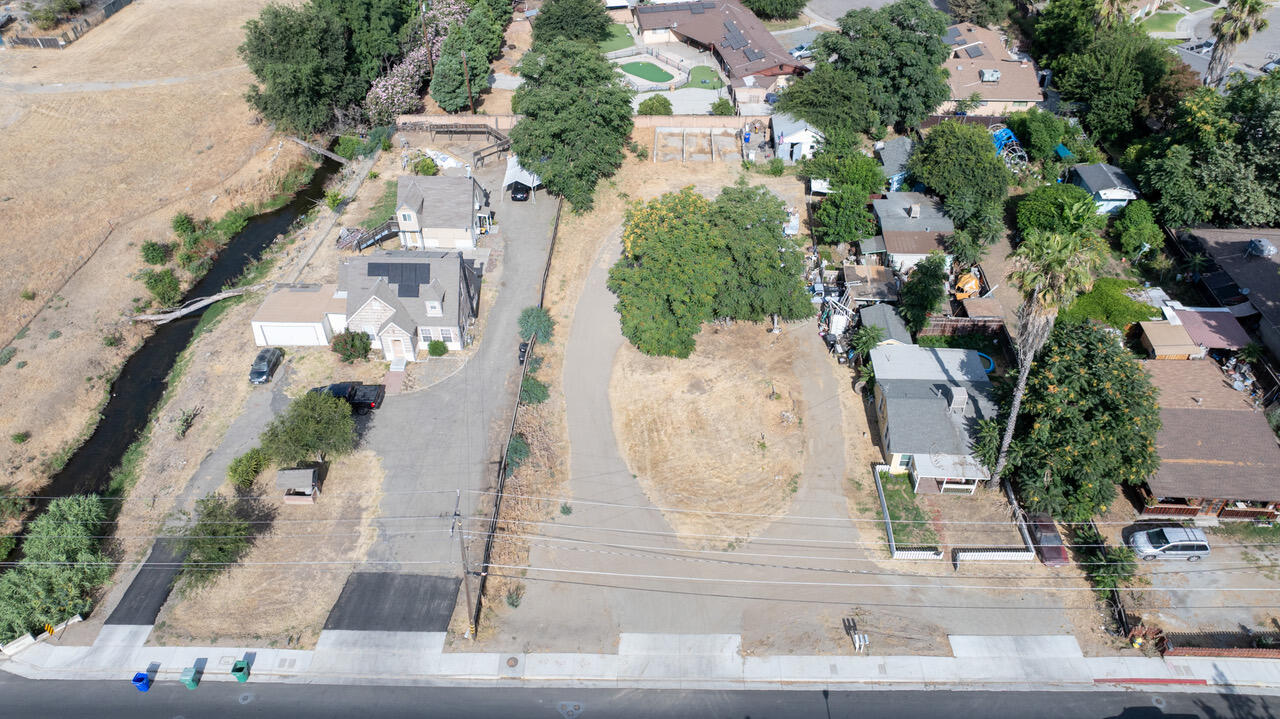 293 N Villa St, Porterville, CA 93257