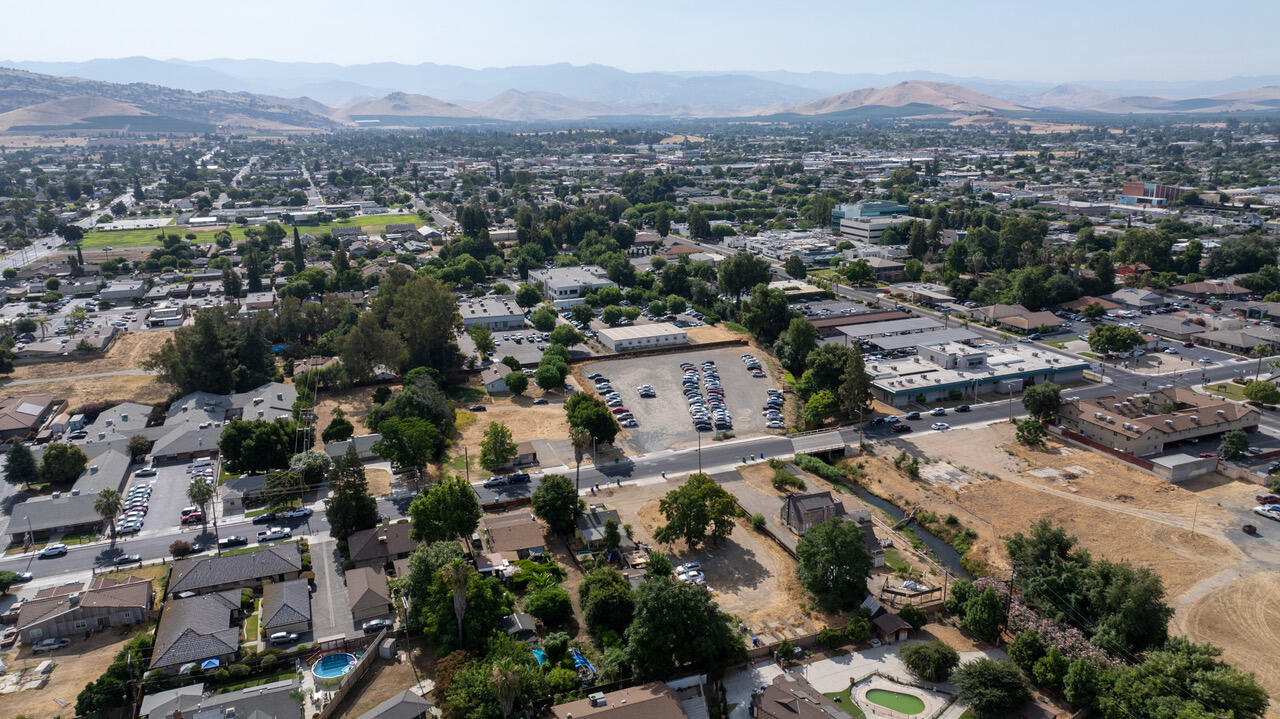 293 N Villa St, Porterville, CA 93257