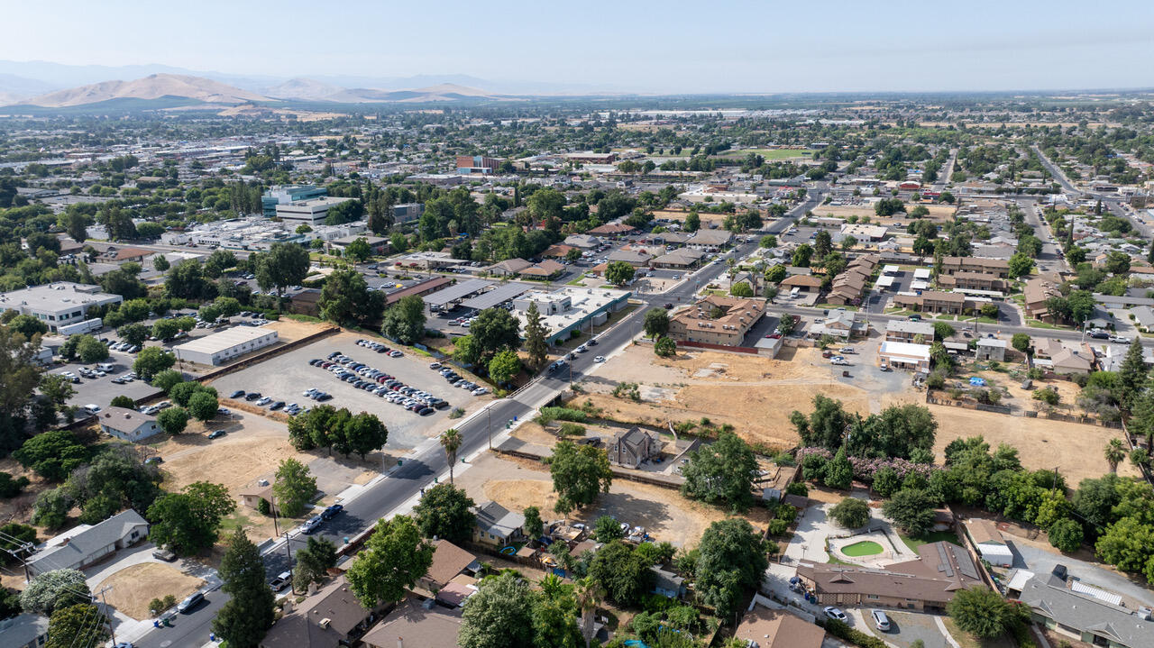 293 N Villa St, Porterville, CA 93257