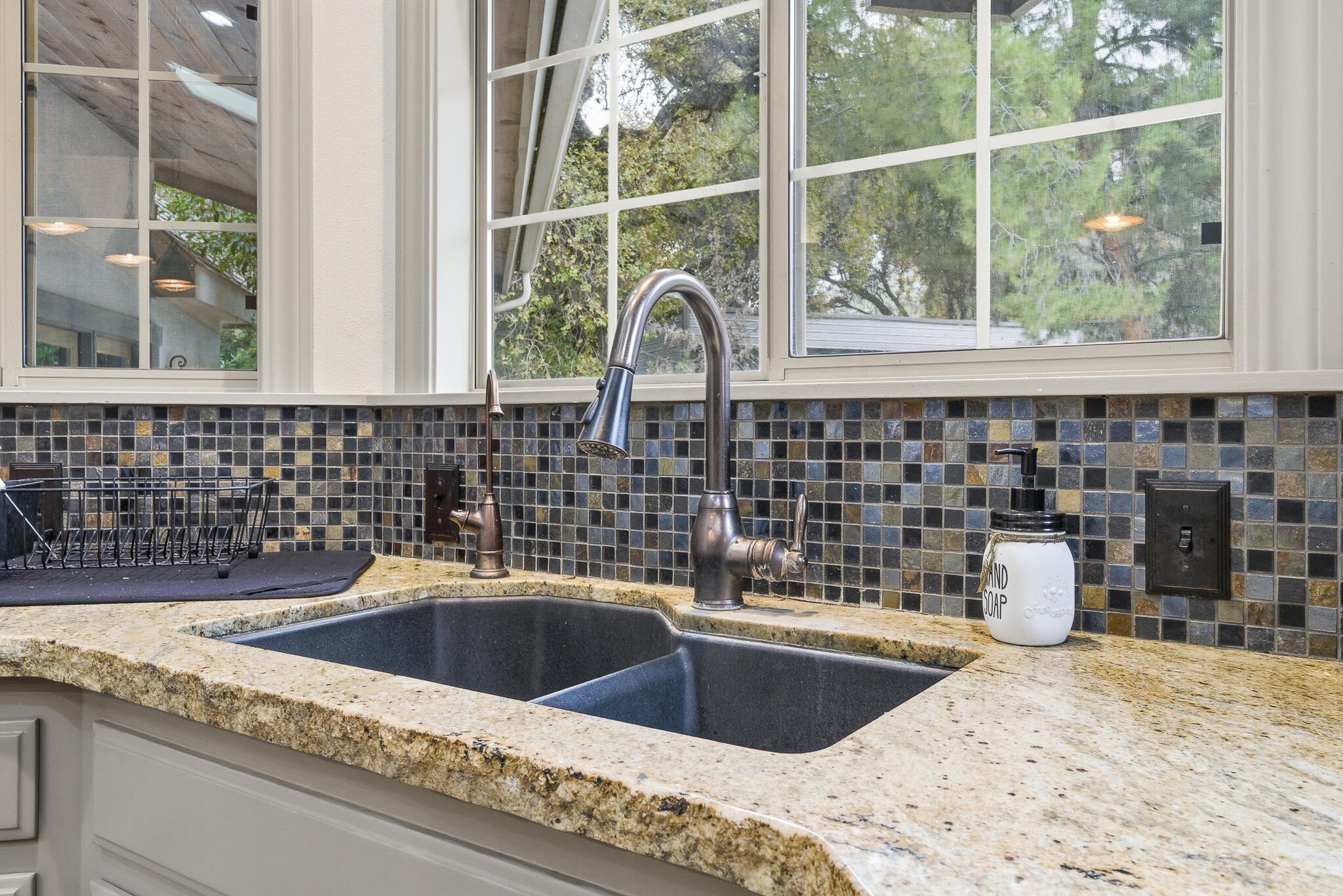 33721 Globe Dr, Springville, CA 93265