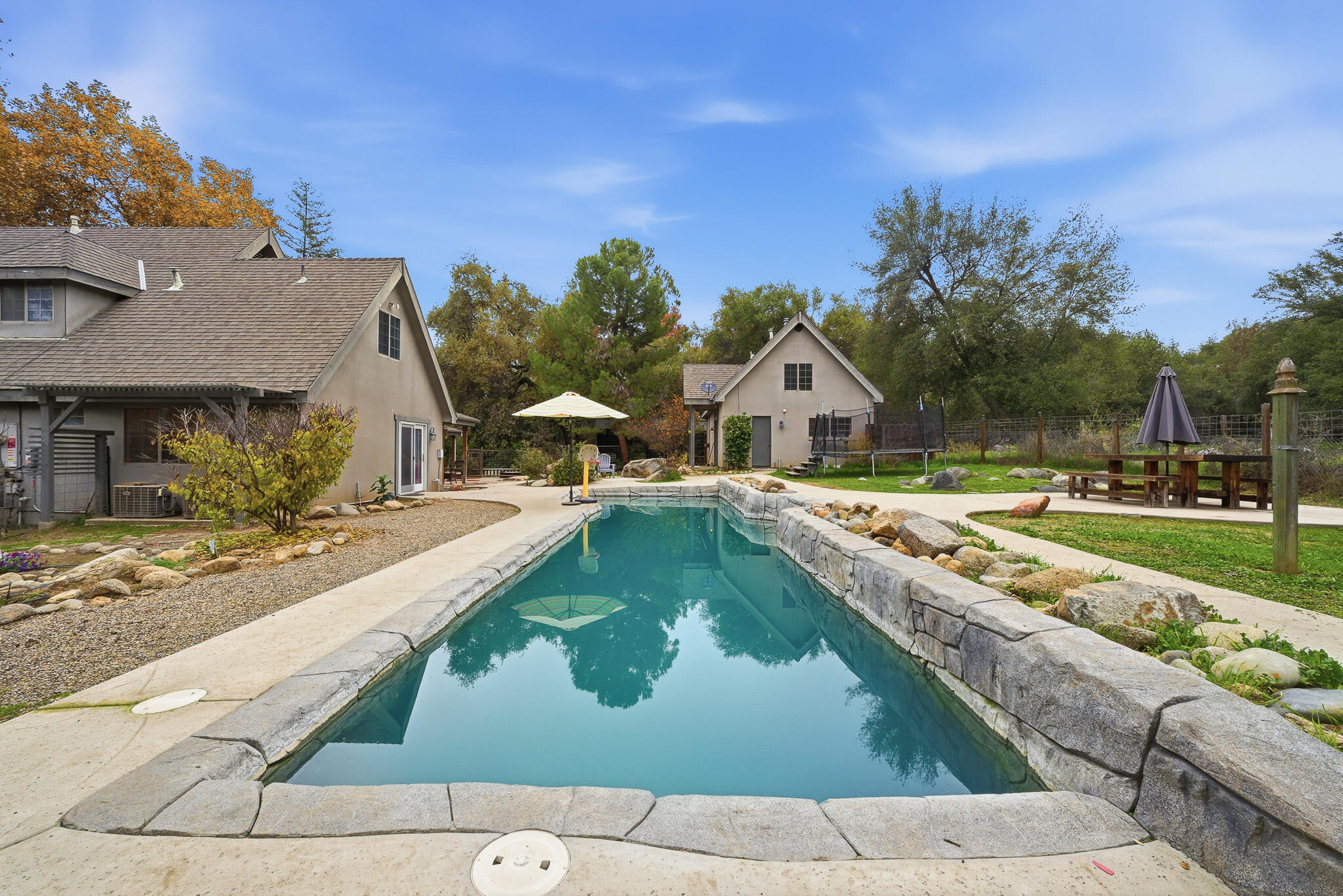 33721 Globe Dr, Springville, CA 93265