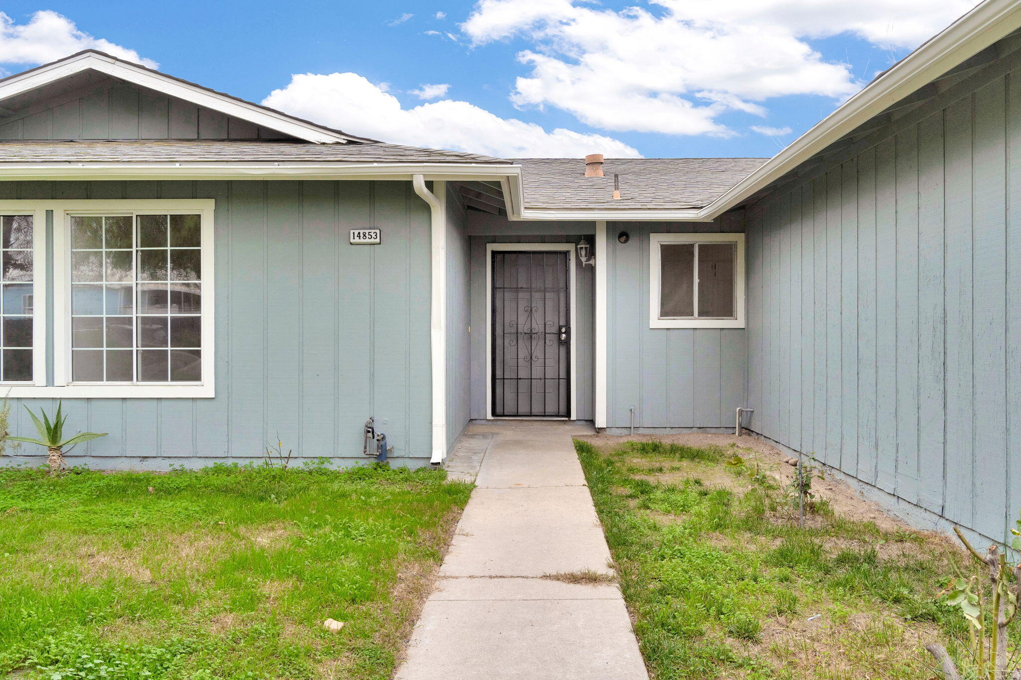 14853 W Stanislaus Ave, Kerman, CA 93630